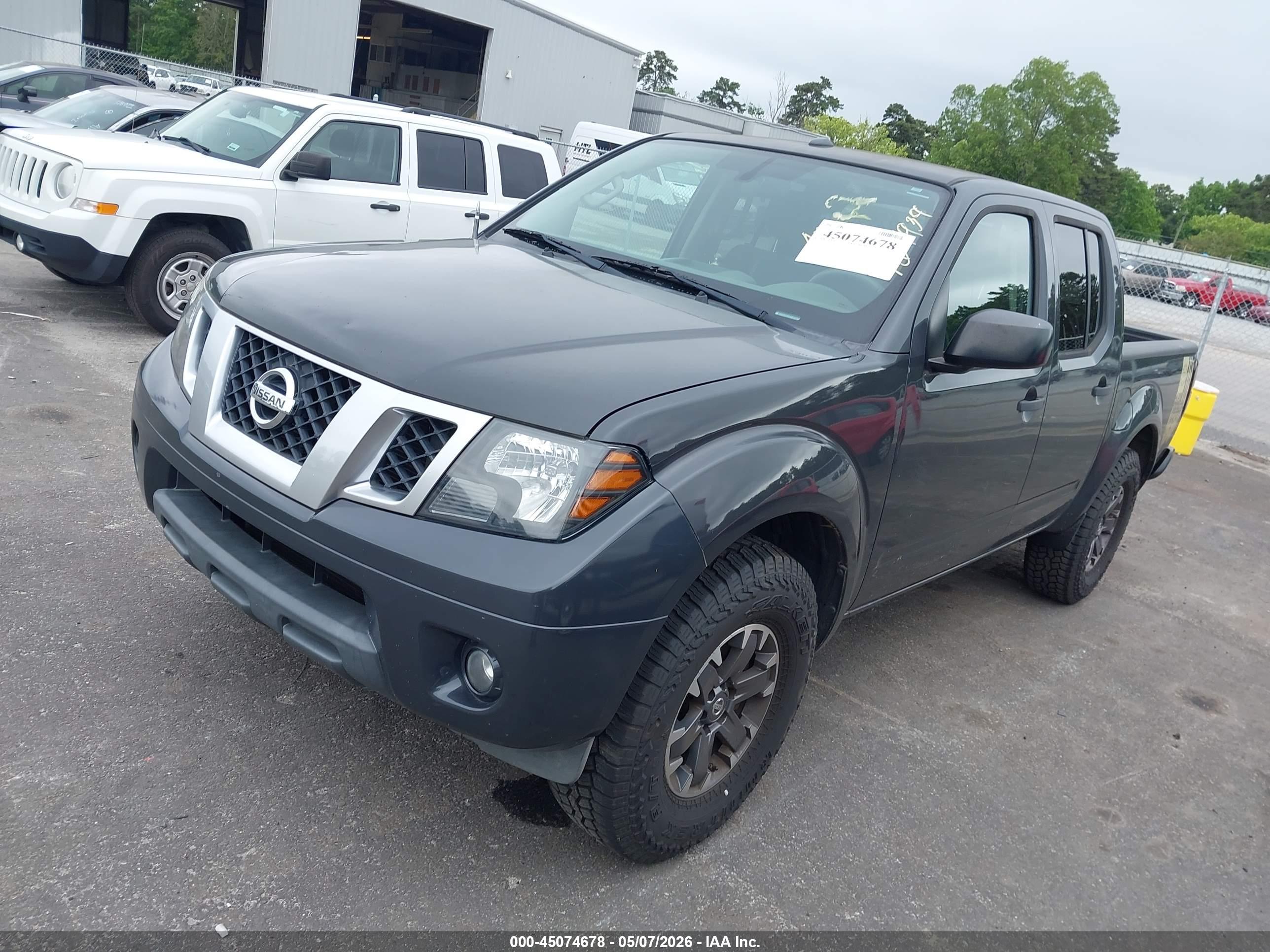 NISSAN FRONTIER image 2