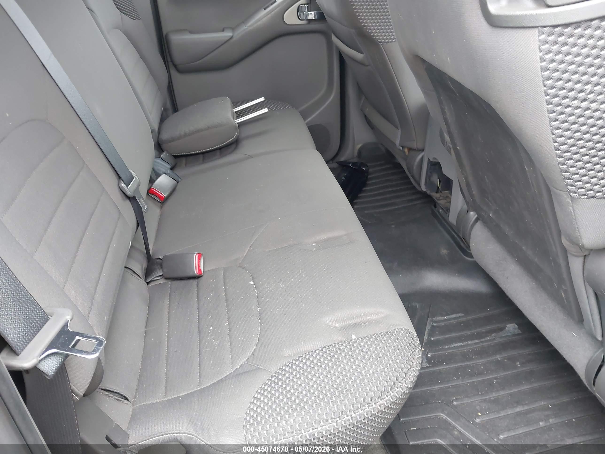 NISSAN FRONTIER image 8