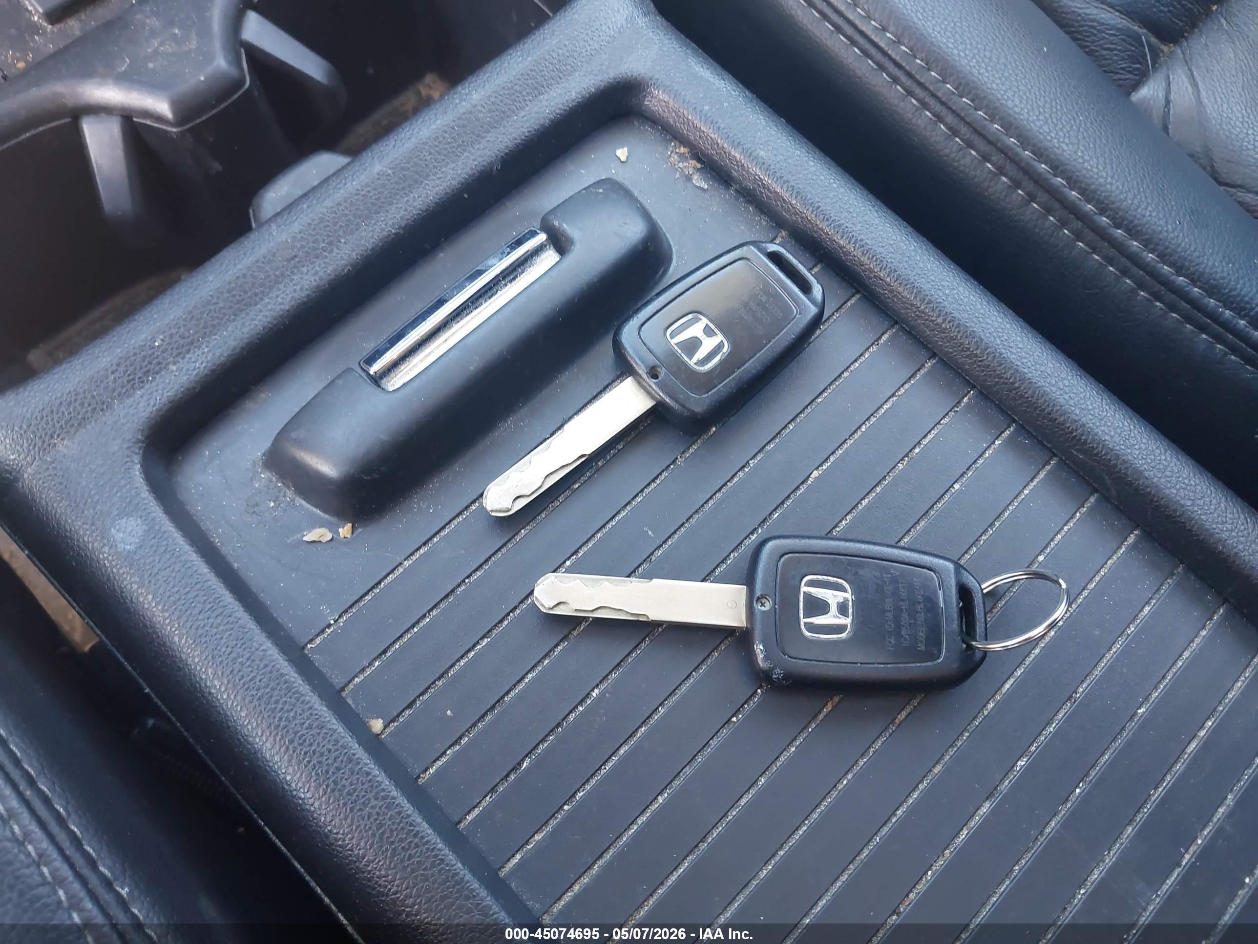 HONDA CR-V image 11
