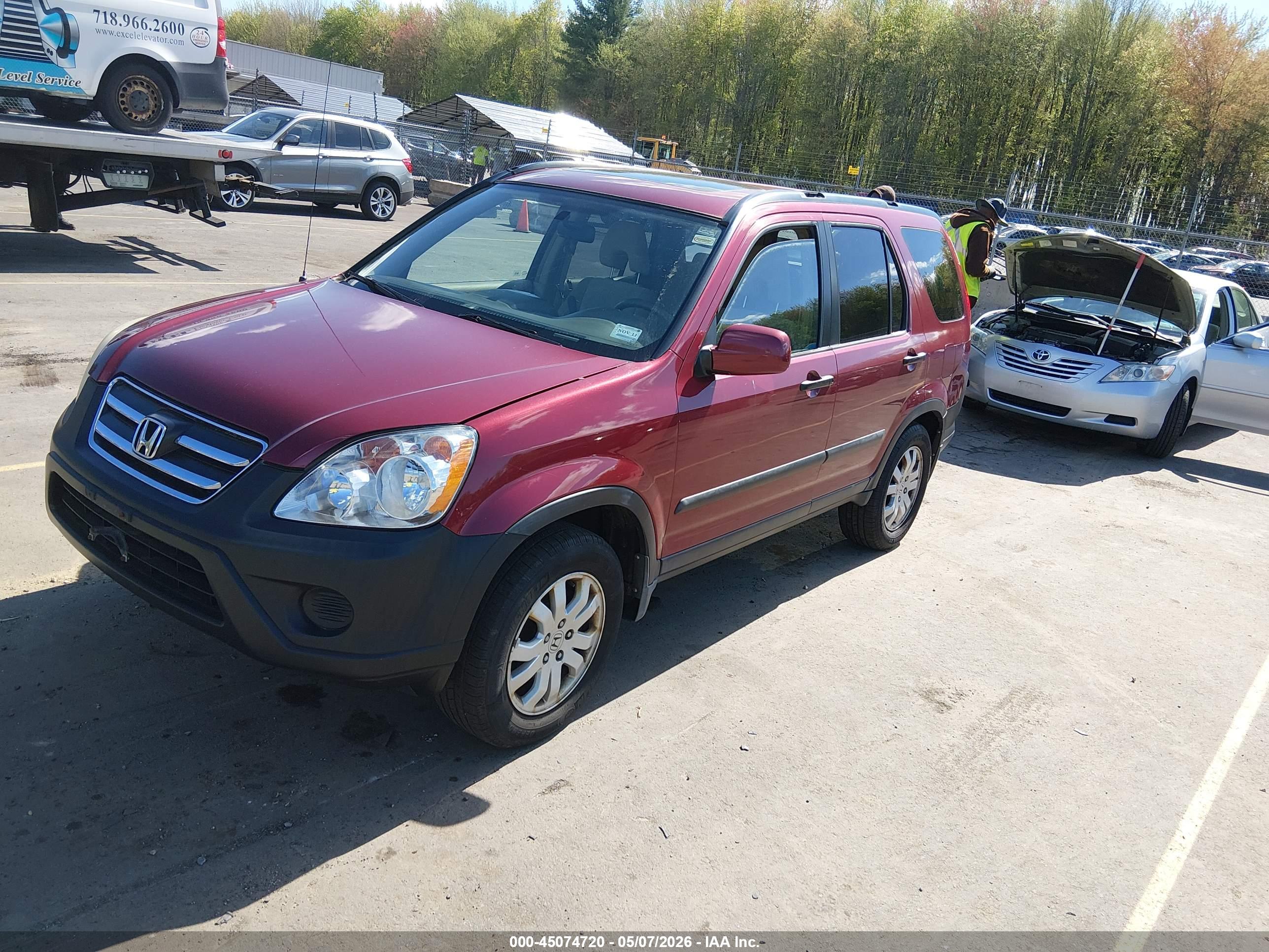 HONDA CR-V image 2