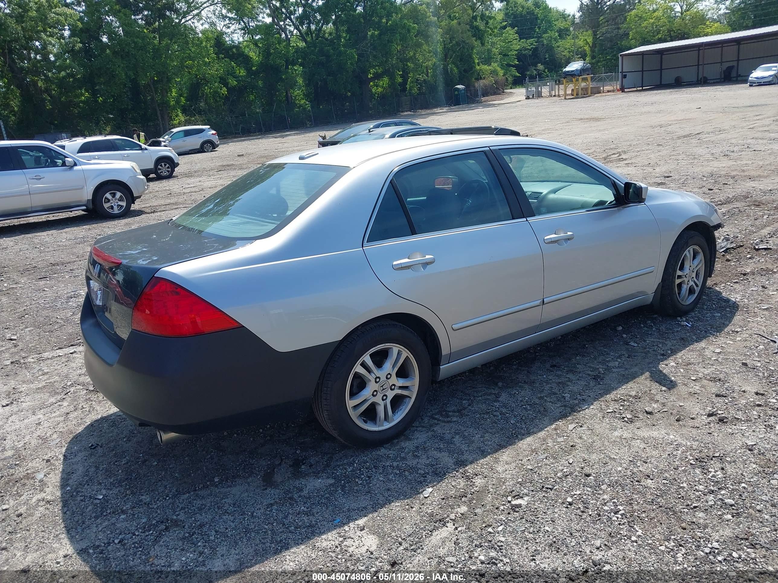 HONDA ACCORD image 4