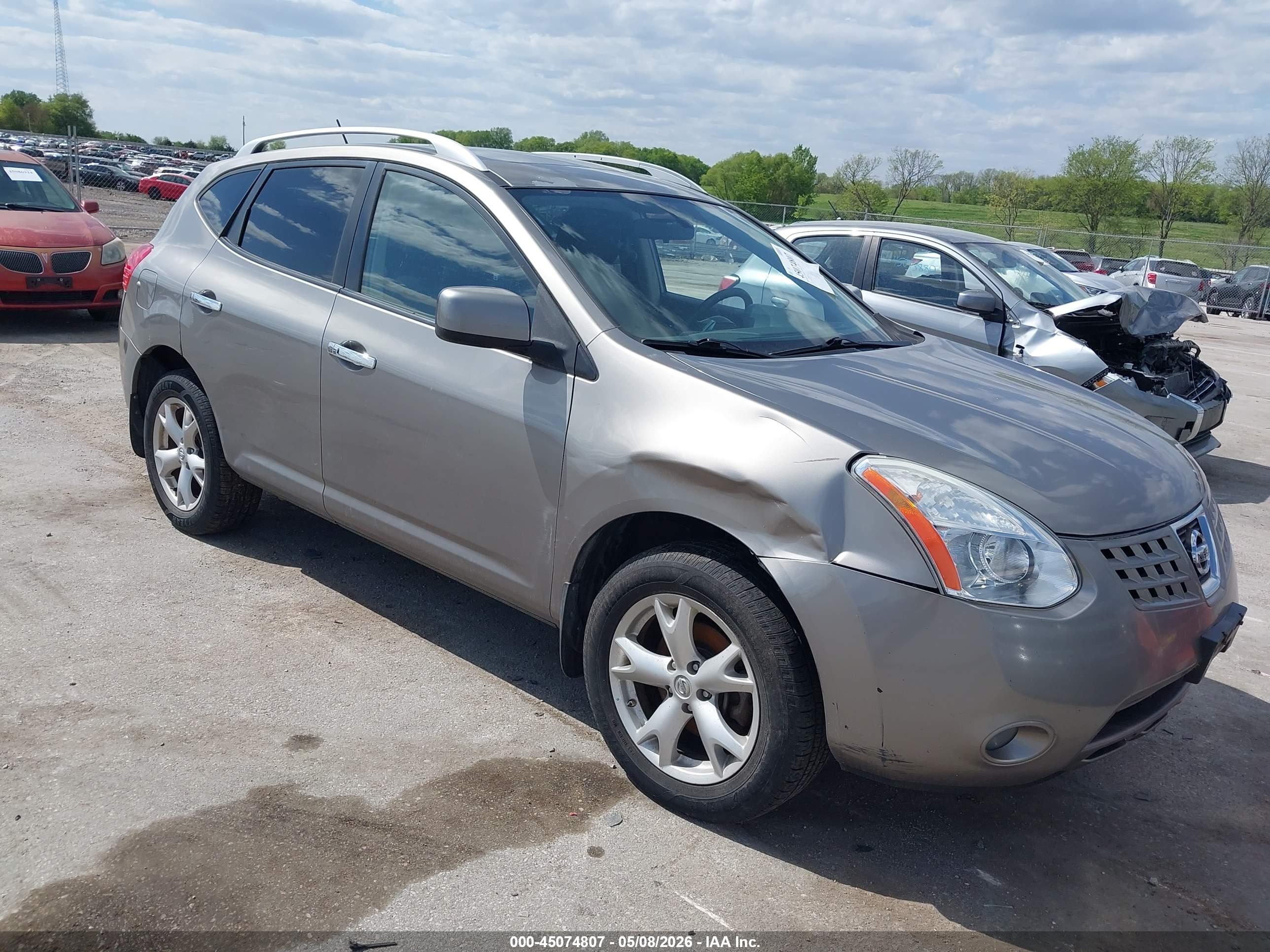 NISSAN ROGUE image 6