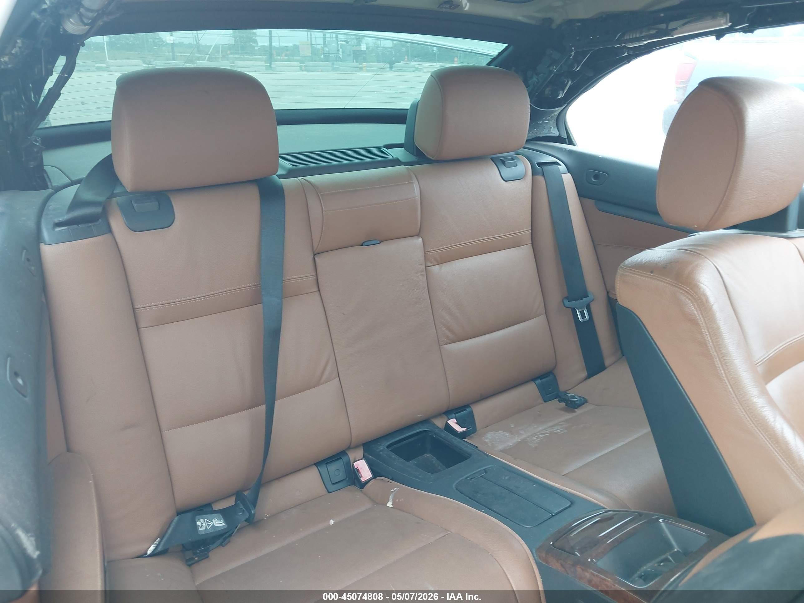 BMW 335I image 8