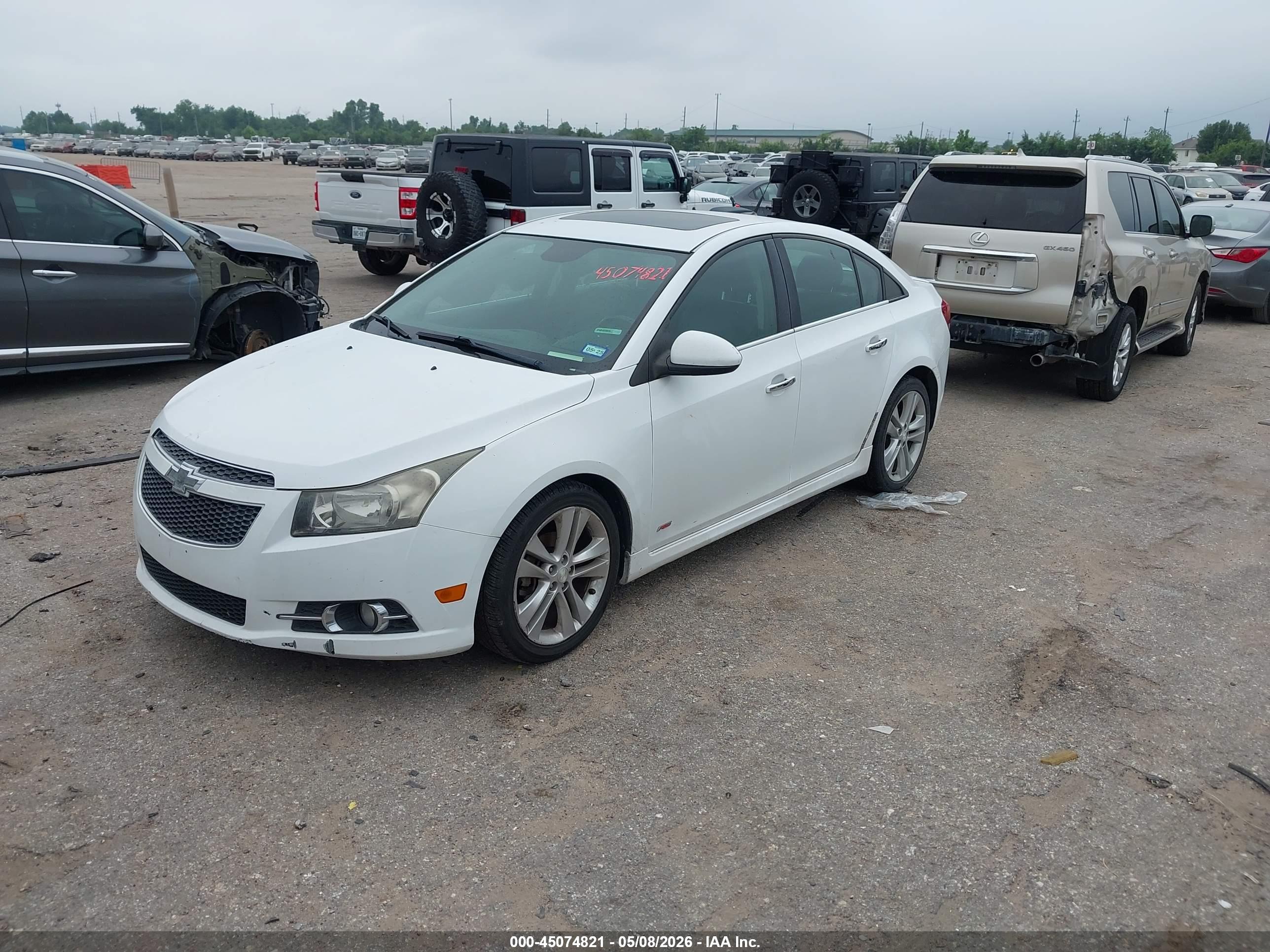CHEVROLET CRUZE image 2