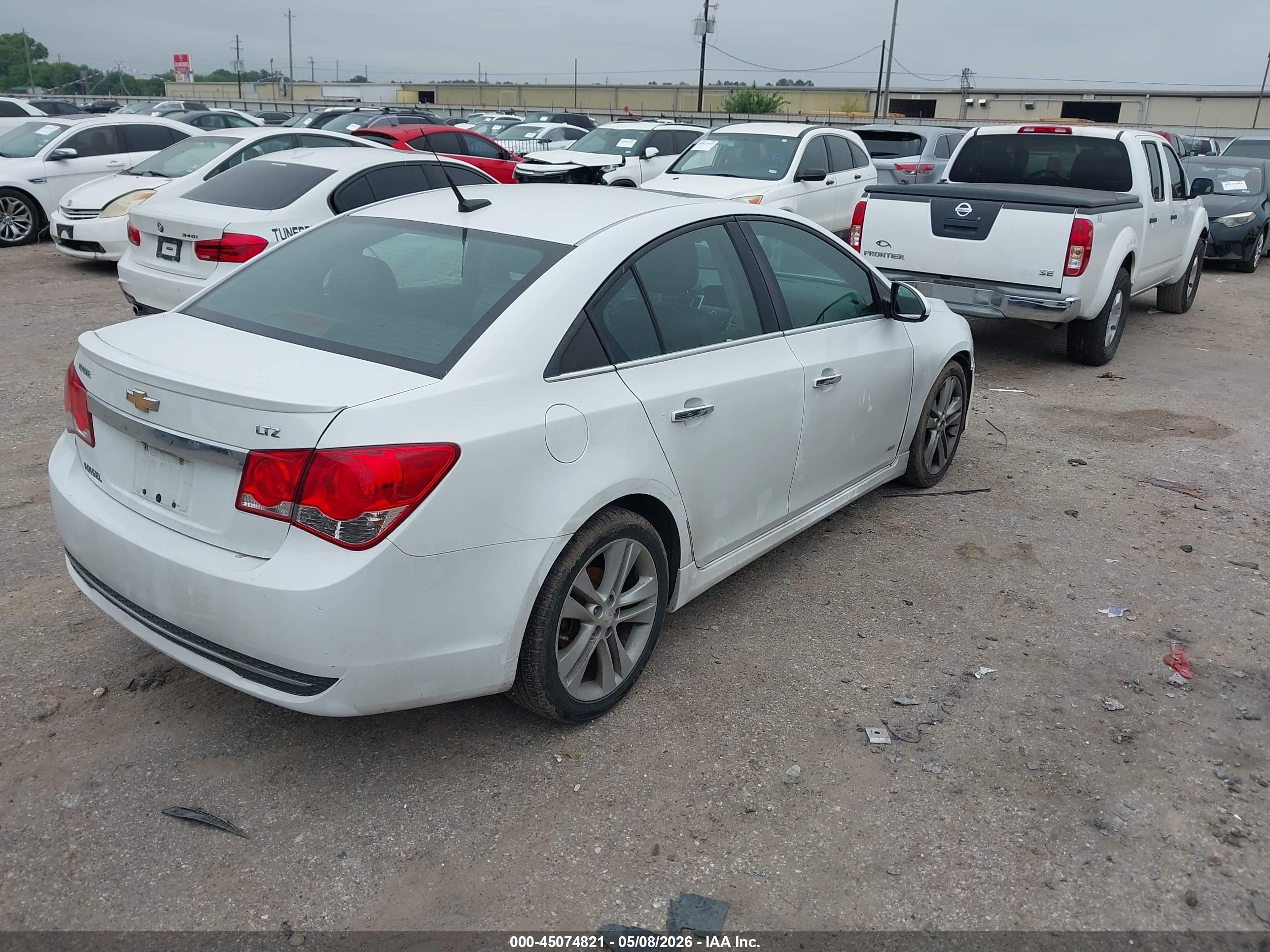 CHEVROLET CRUZE image 4