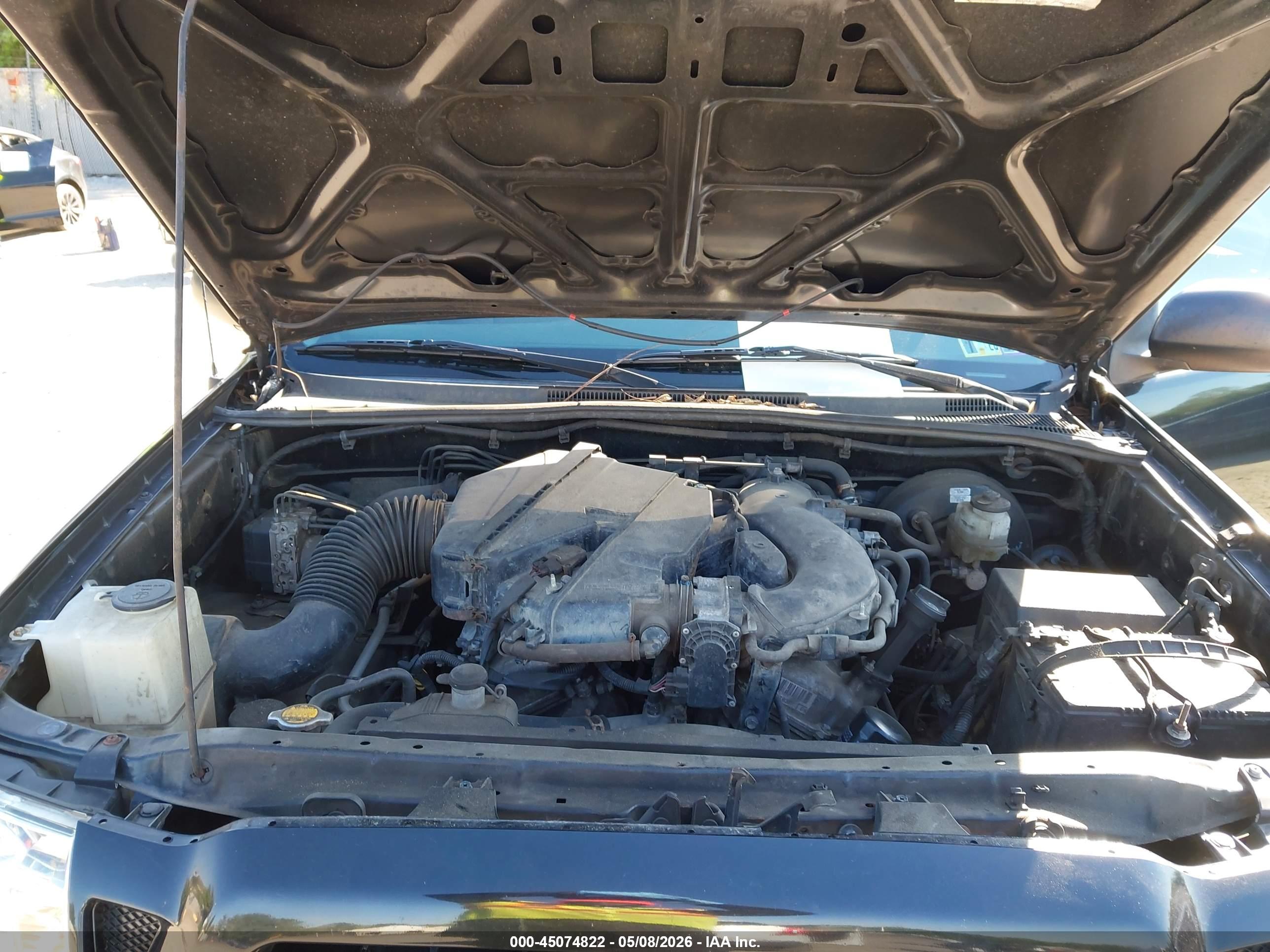 TOYOTA TACOMA image 10