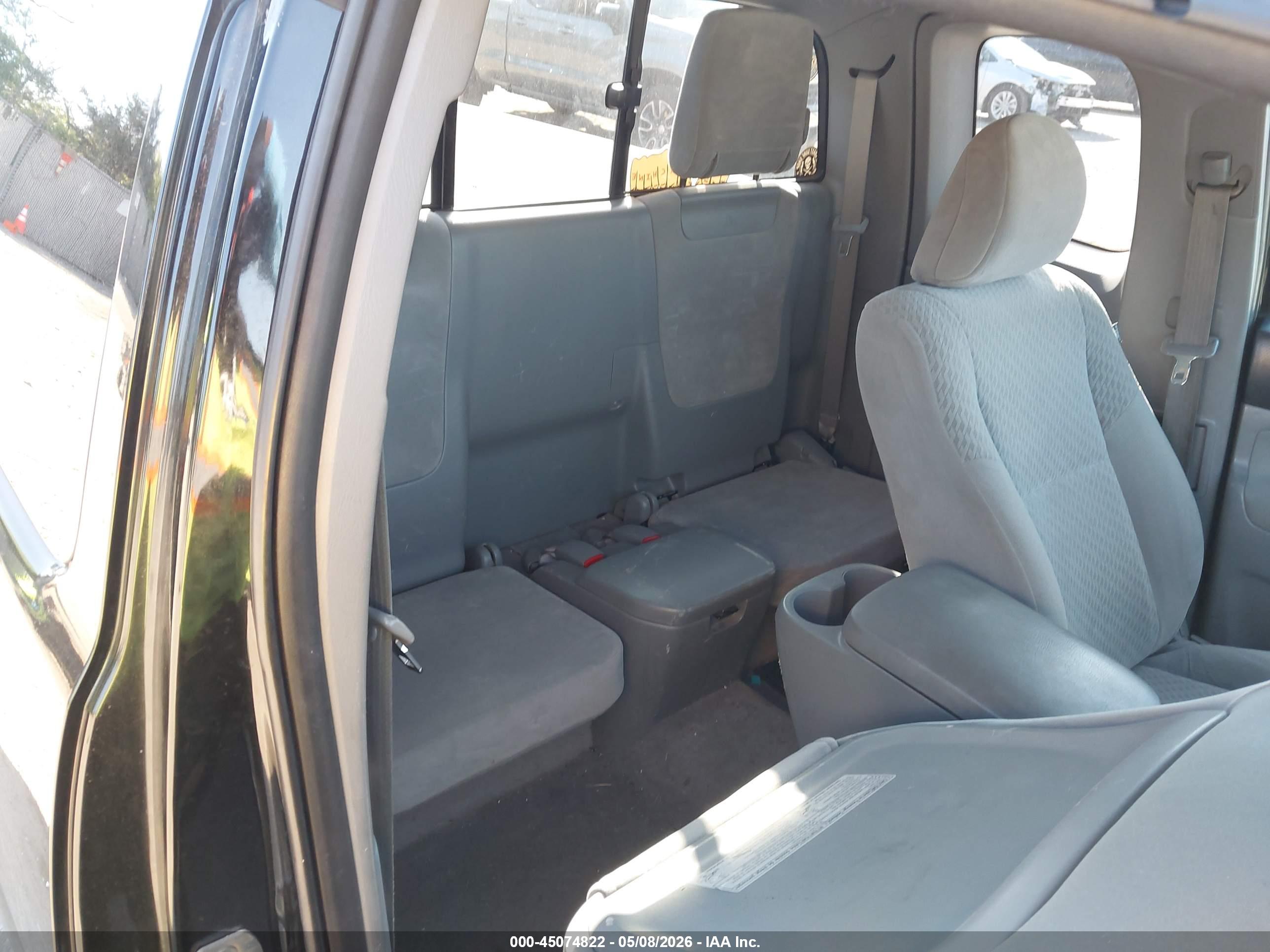 TOYOTA TACOMA image 8