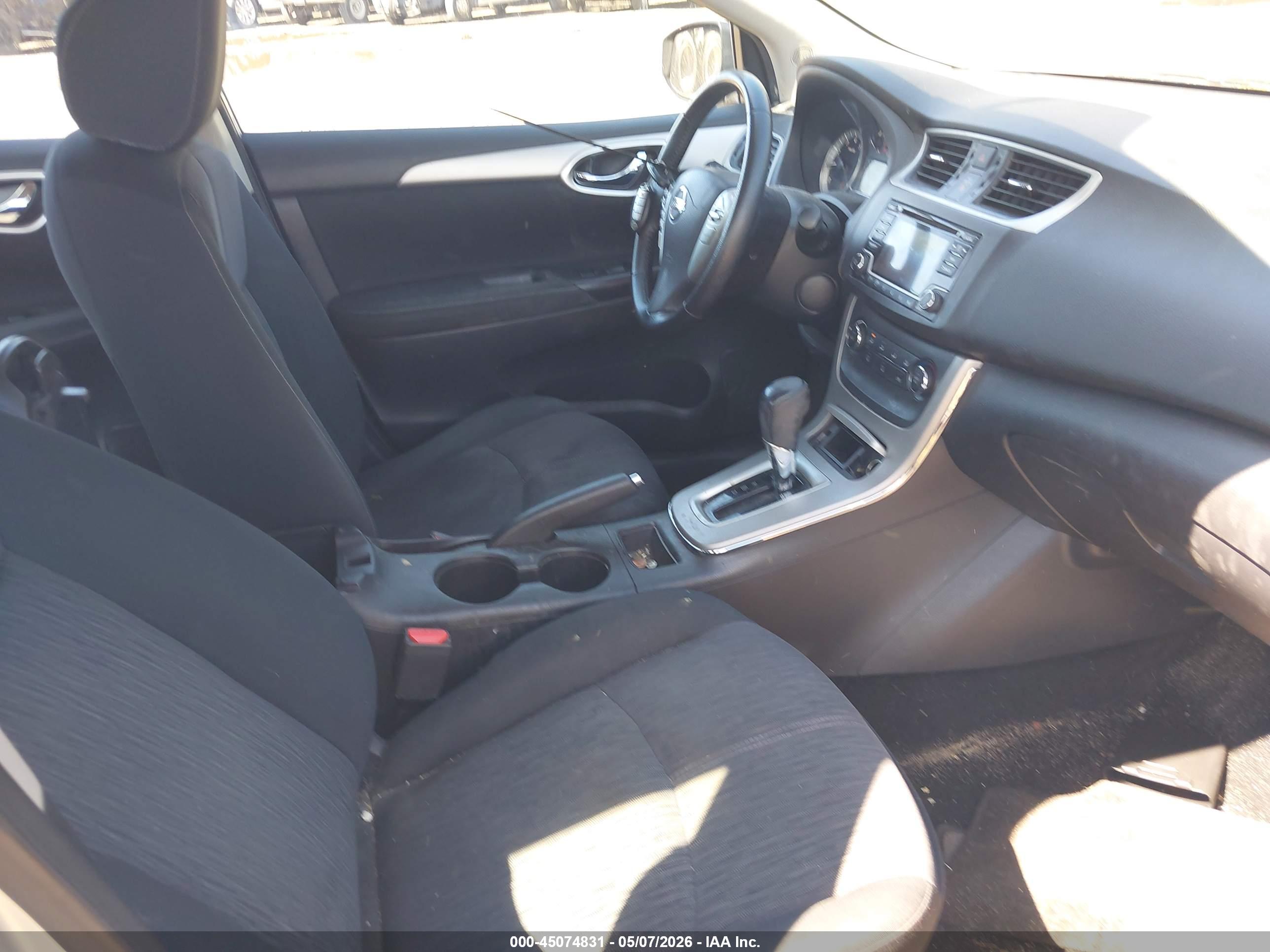 NISSAN SENTRA image 5