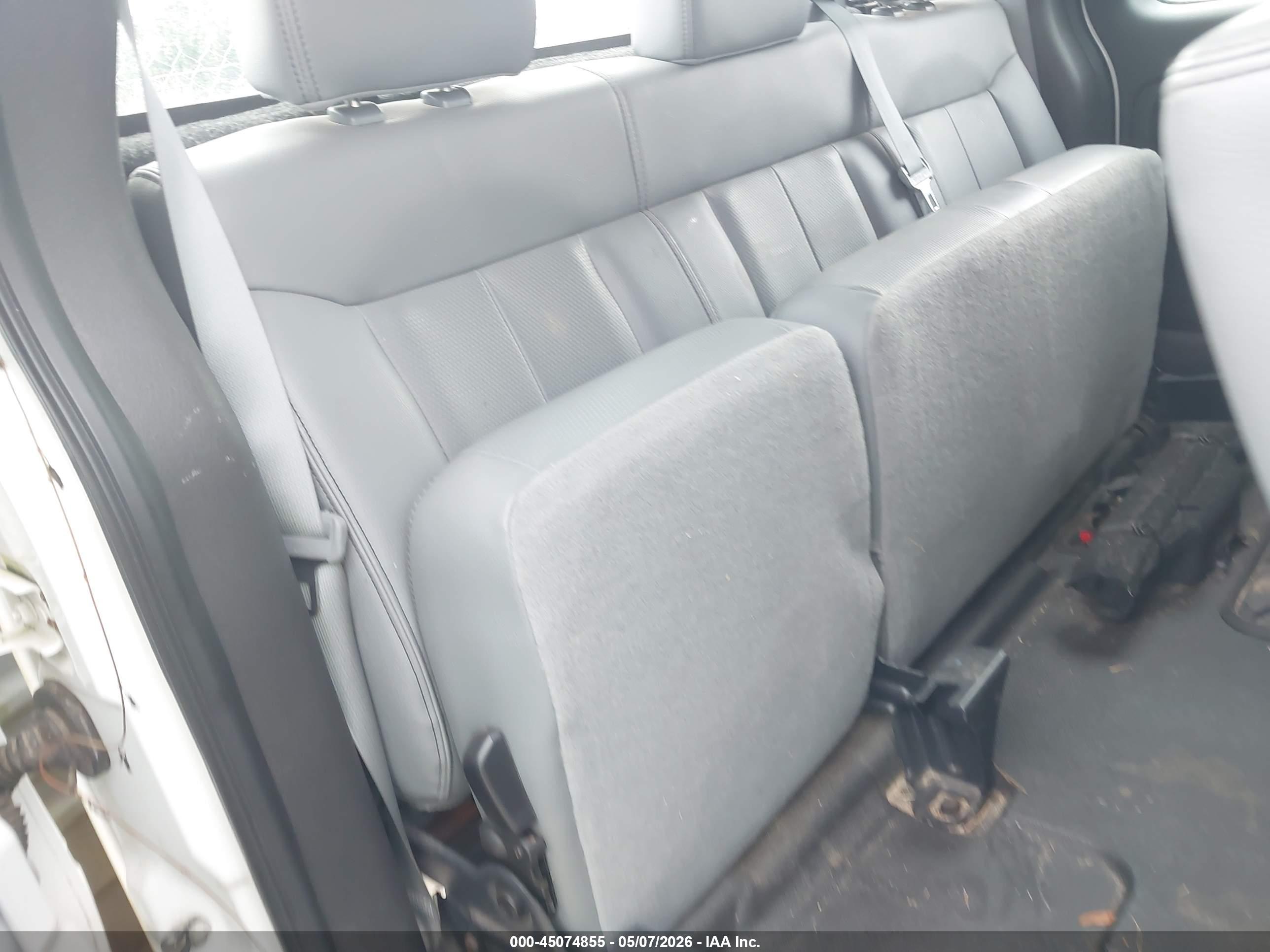 FORD F-150 image 8