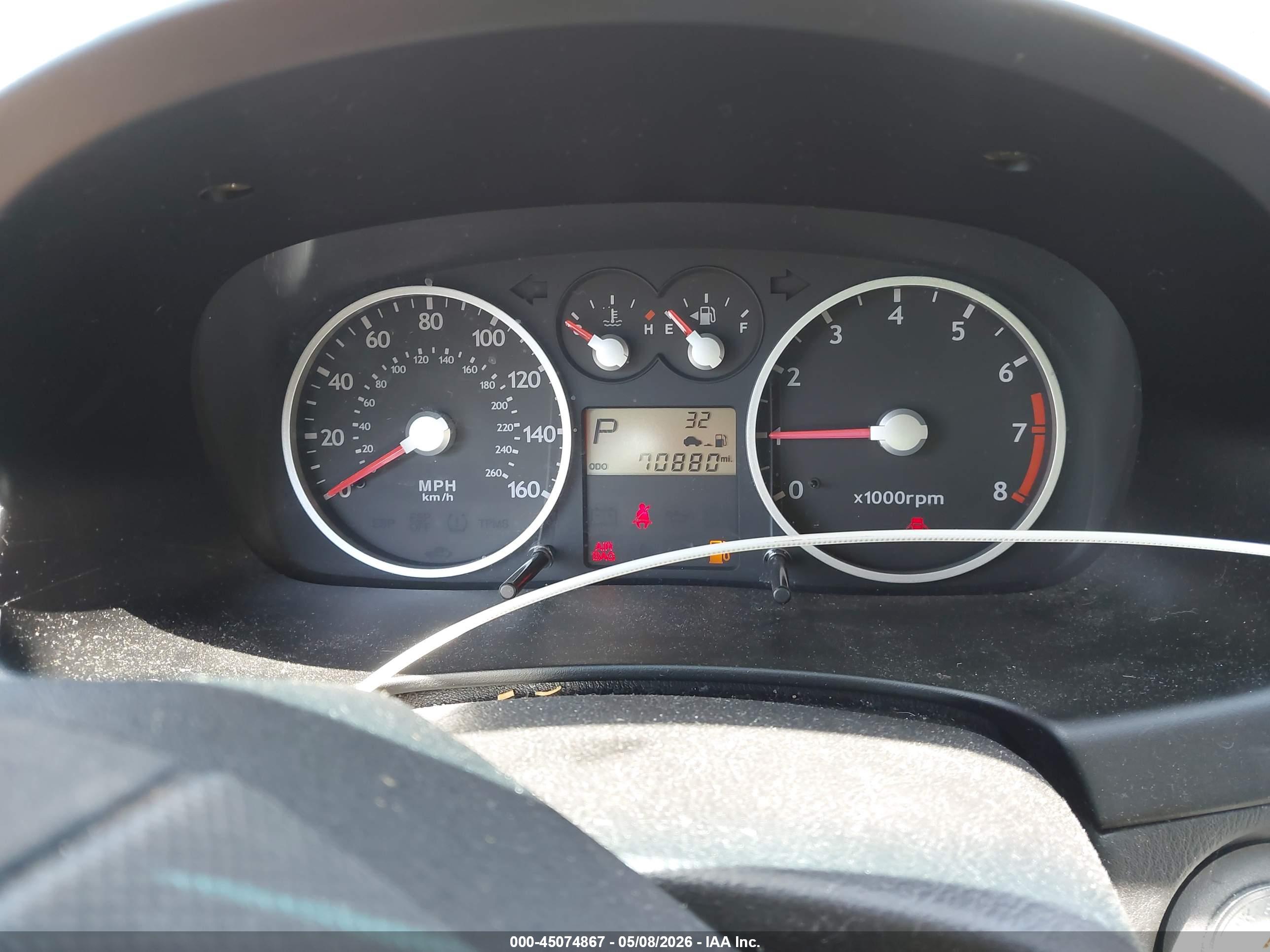 HYUNDAI TIBURON image 7