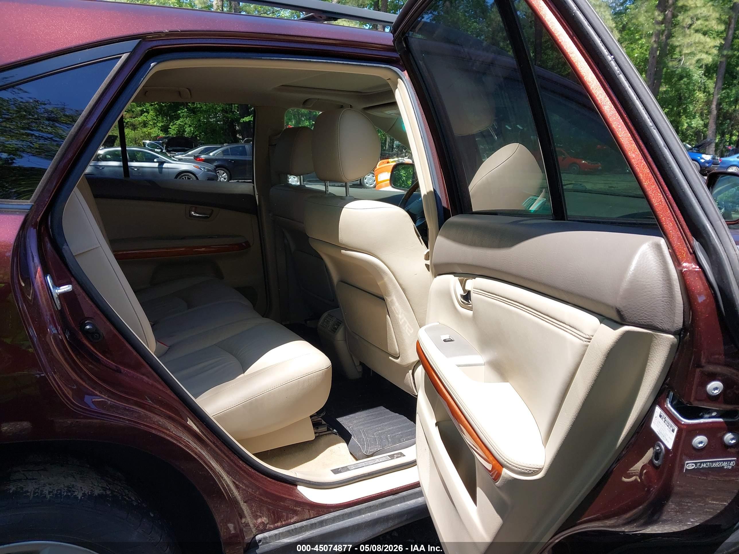 LEXUS RX image 8