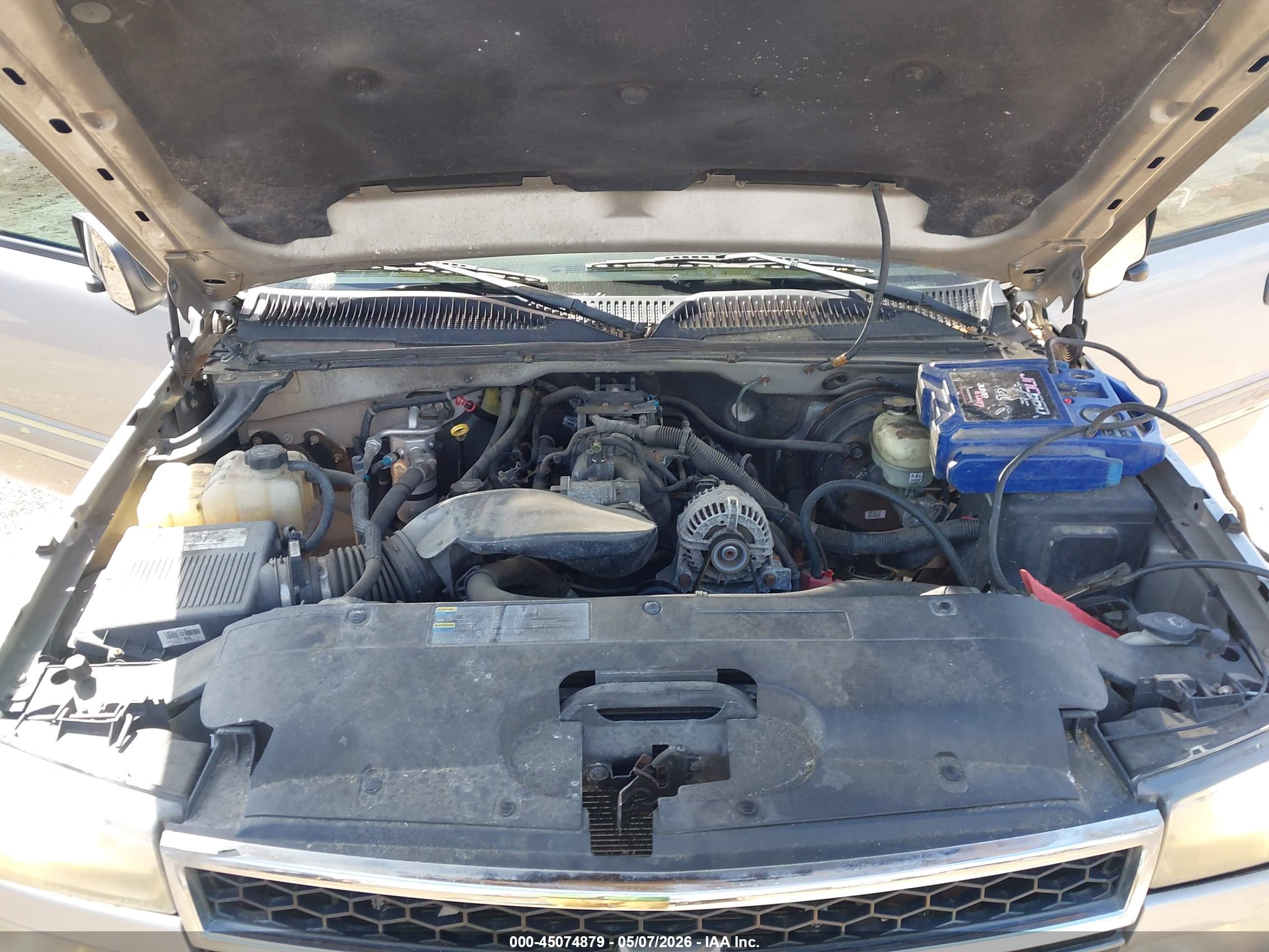 CHEVROLET SILVERADO image 10