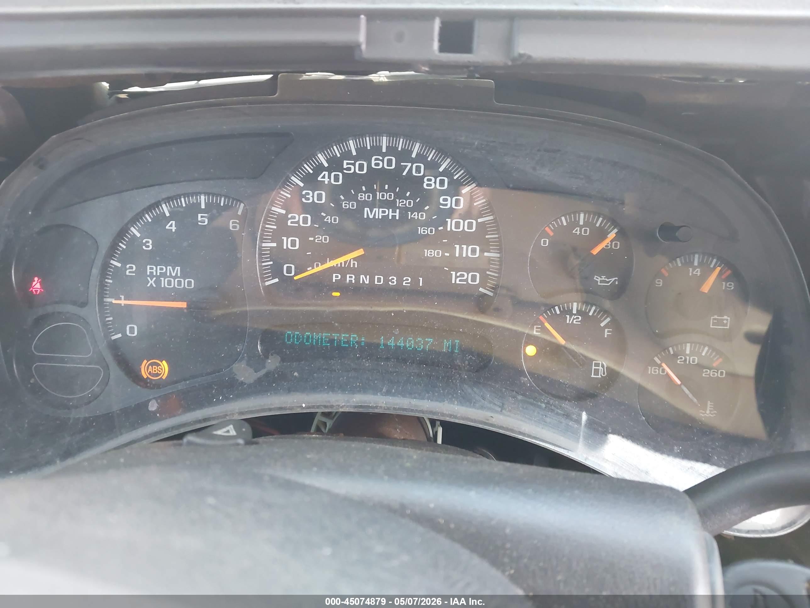 CHEVROLET SILVERADO image 7