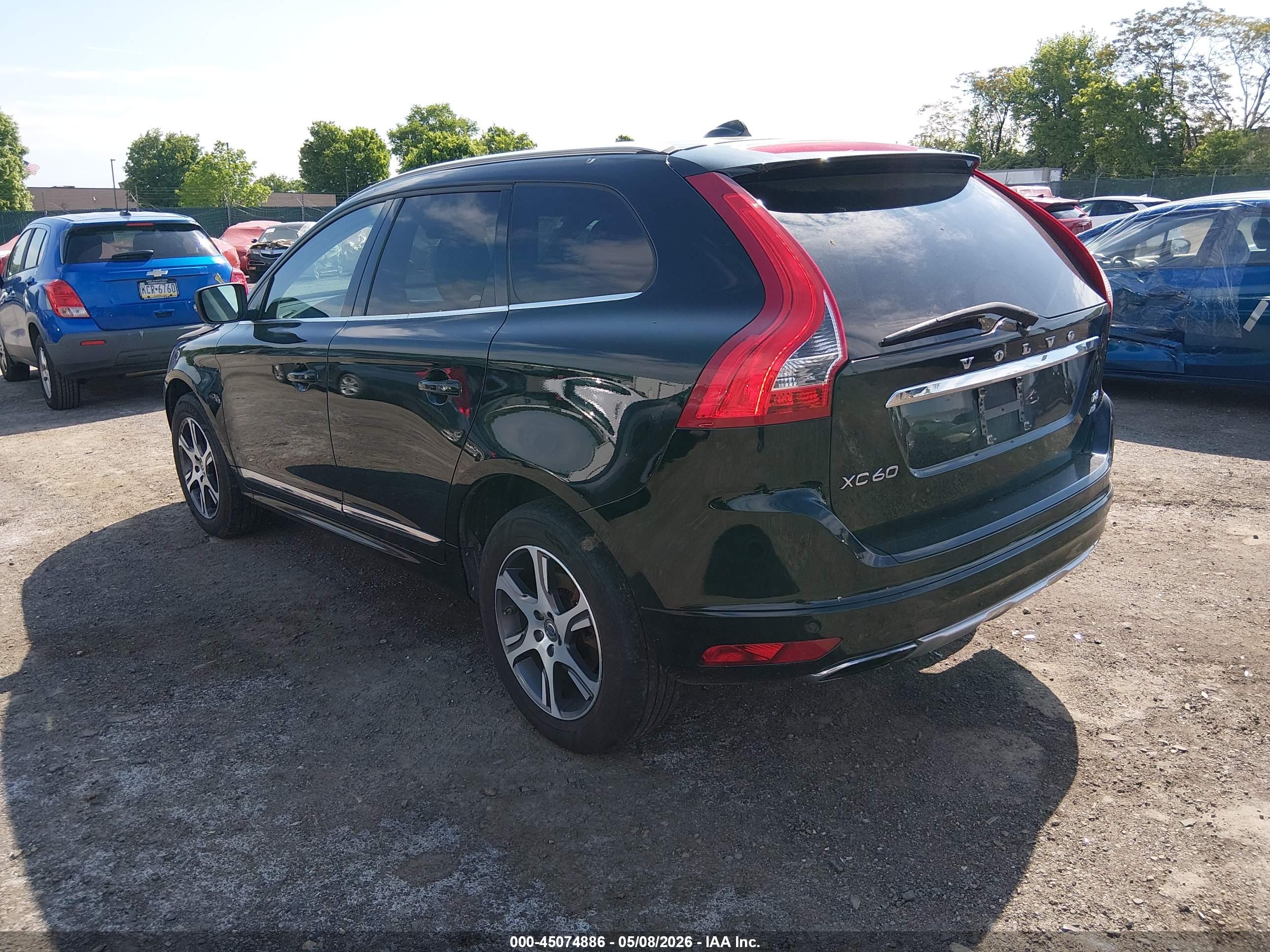 VOLVO XC60 image 3