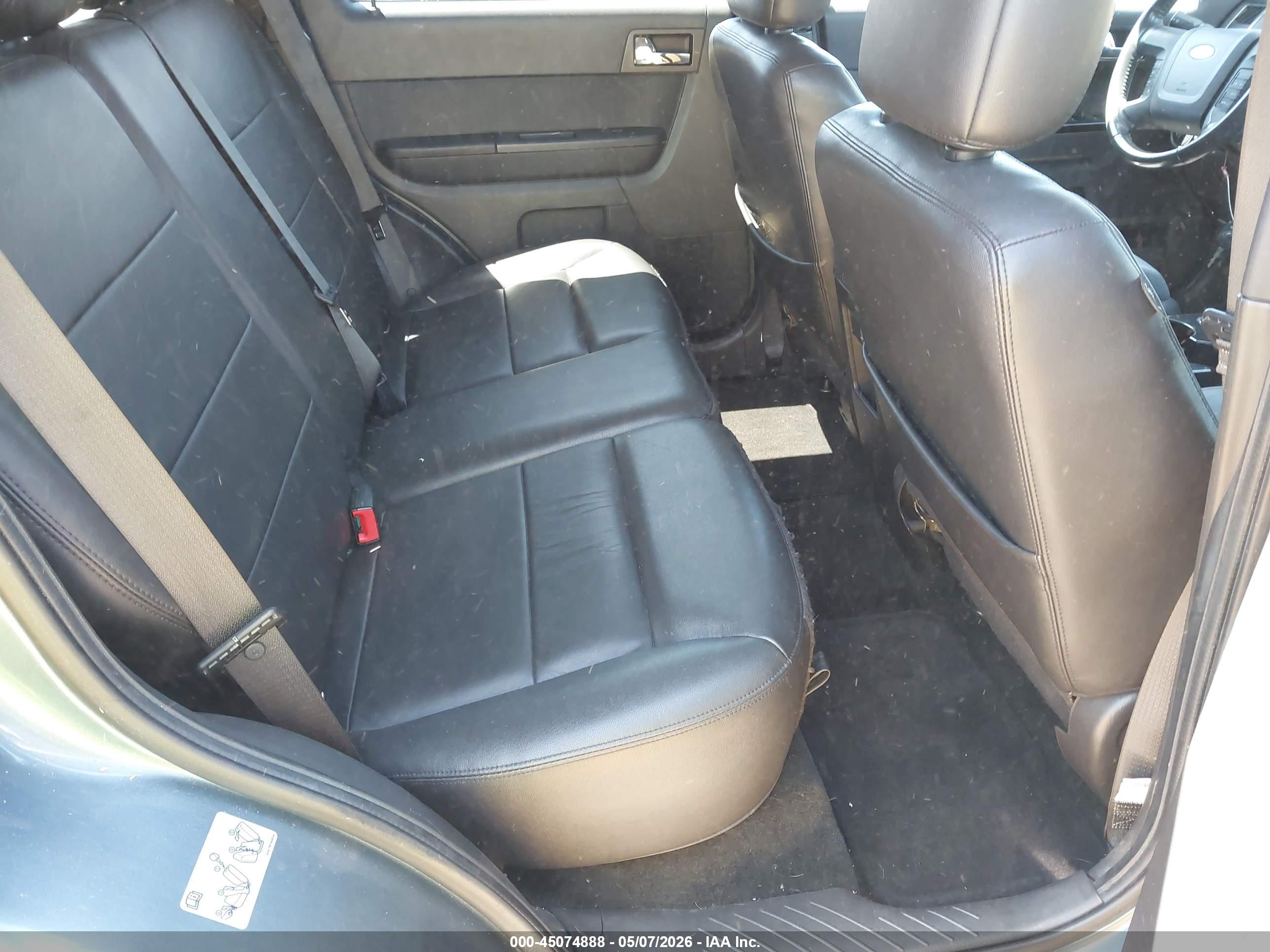 FORD ESCAPE image 8