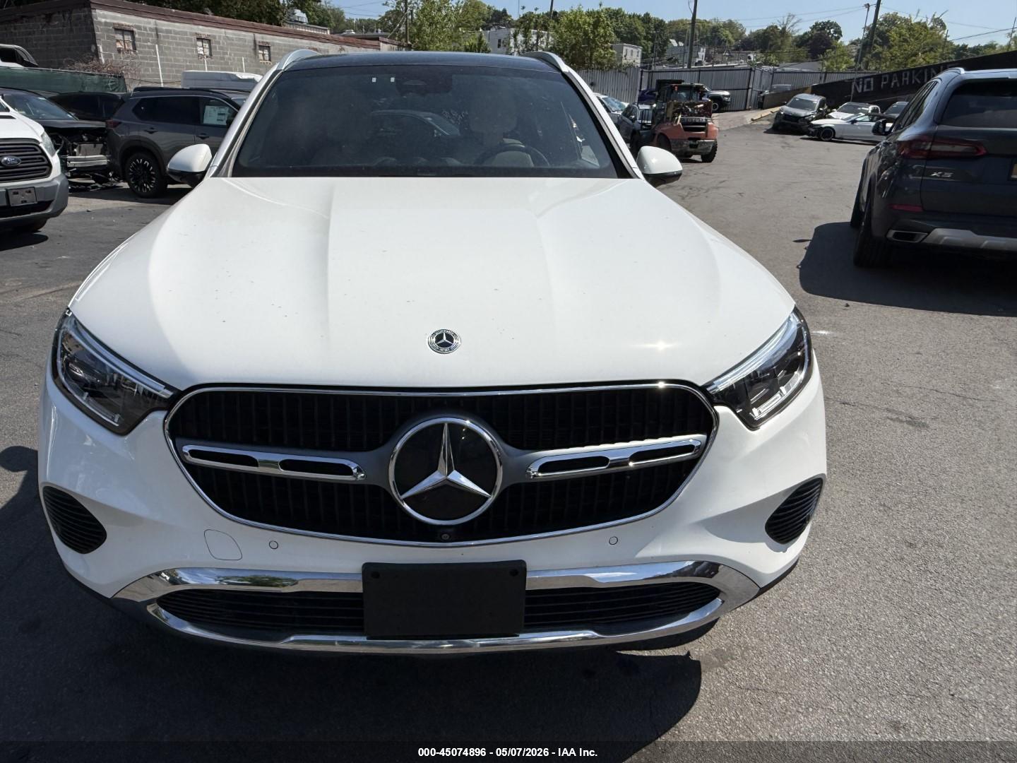 MERCEDES-BENZ GLC image 6