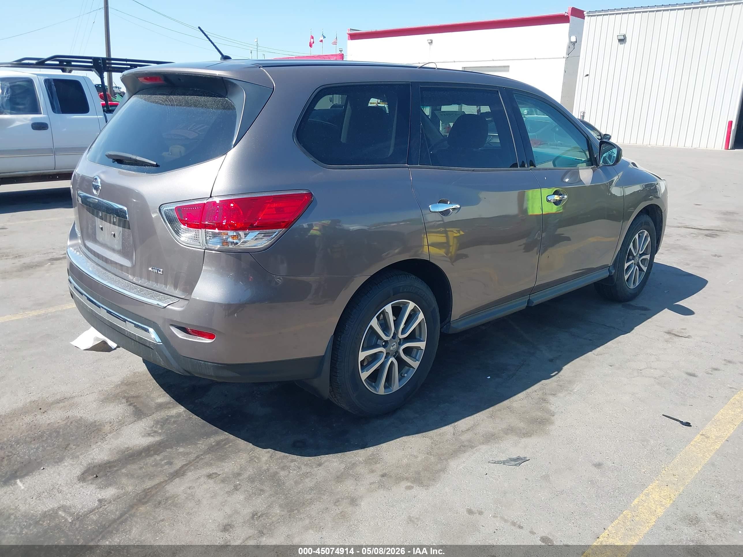 NISSAN PATHFINDER image 8