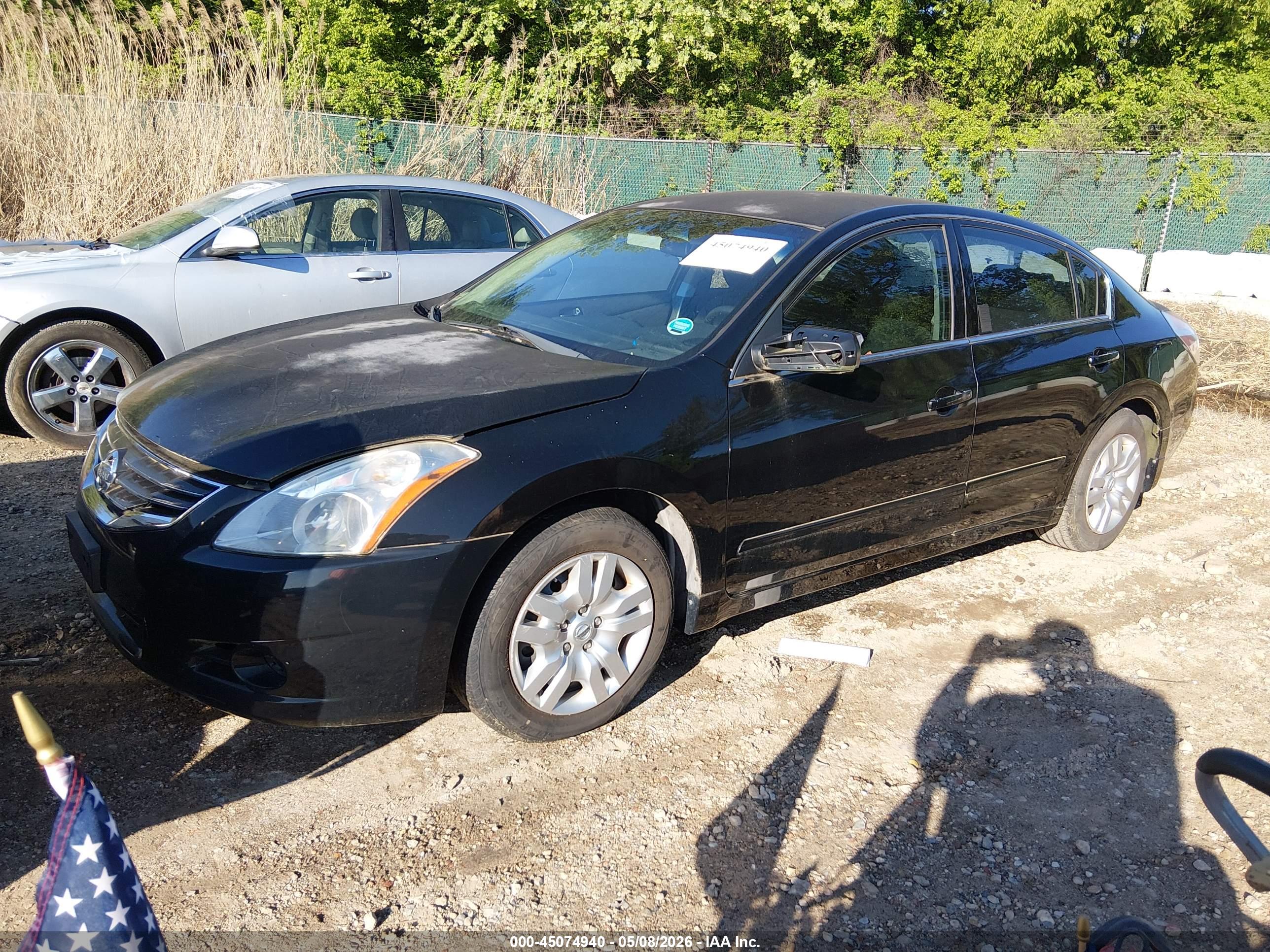 NISSAN ALTIMA image 2