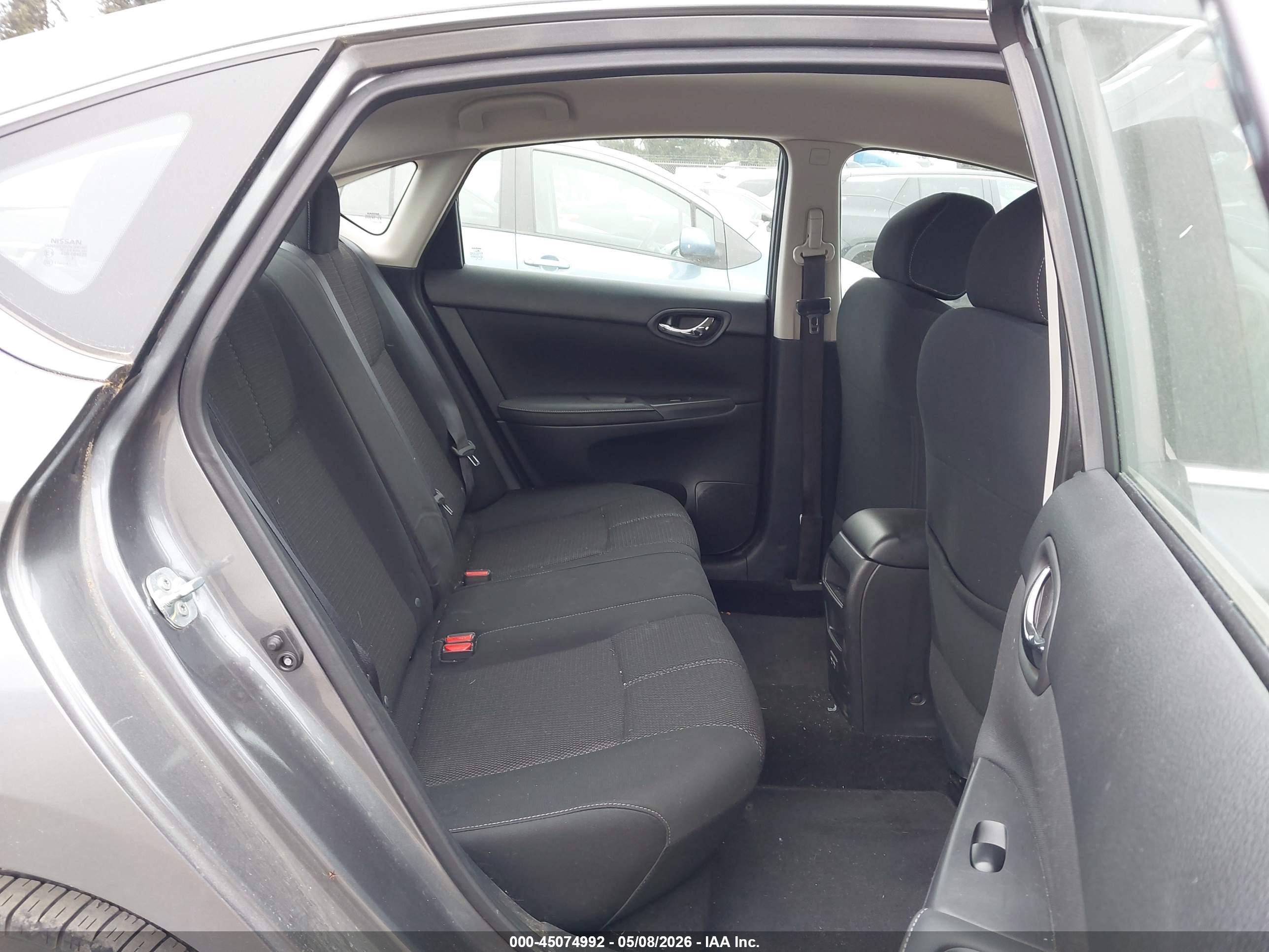 NISSAN SENTRA image 8