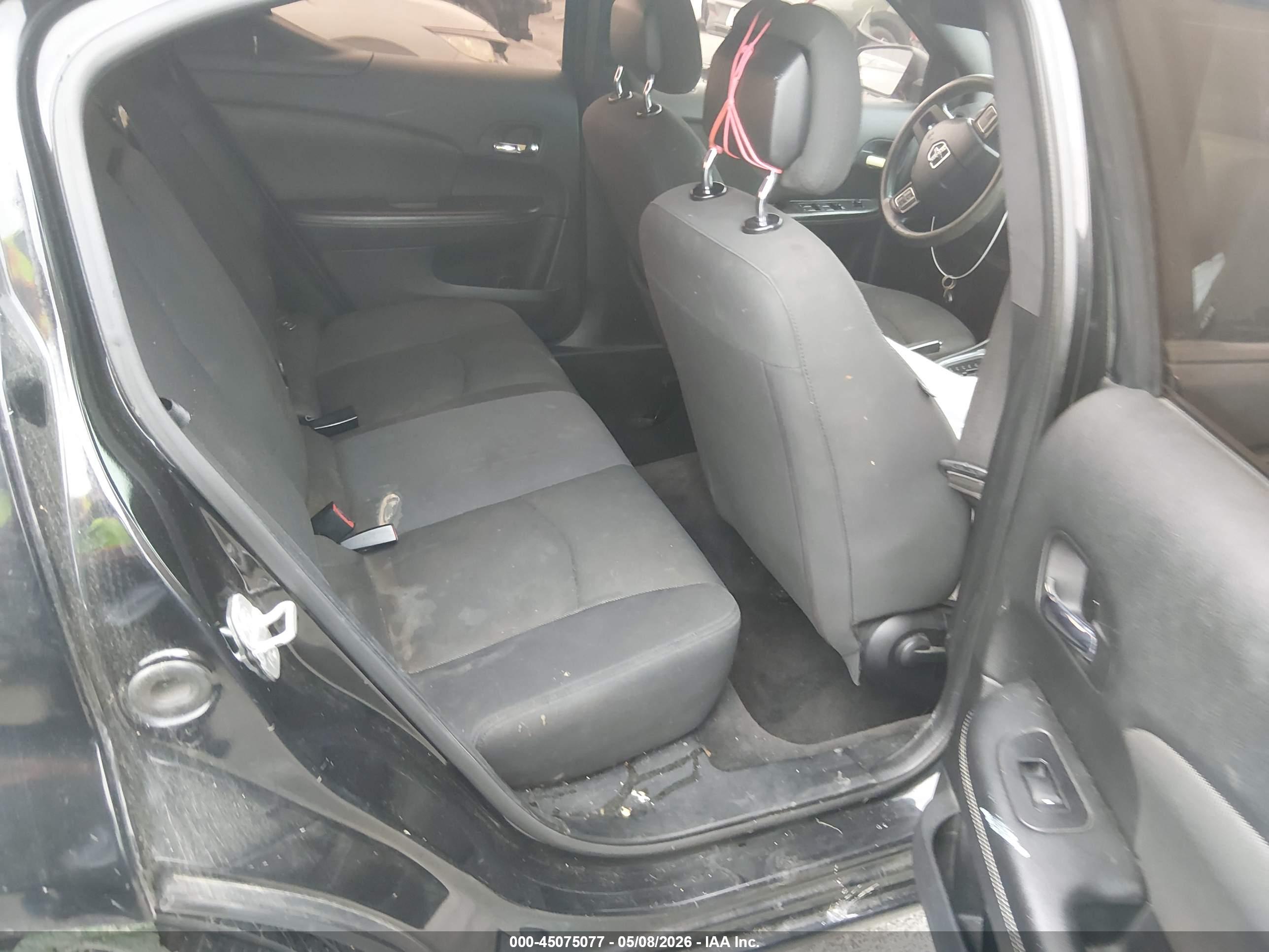 DODGE AVENGER image 8