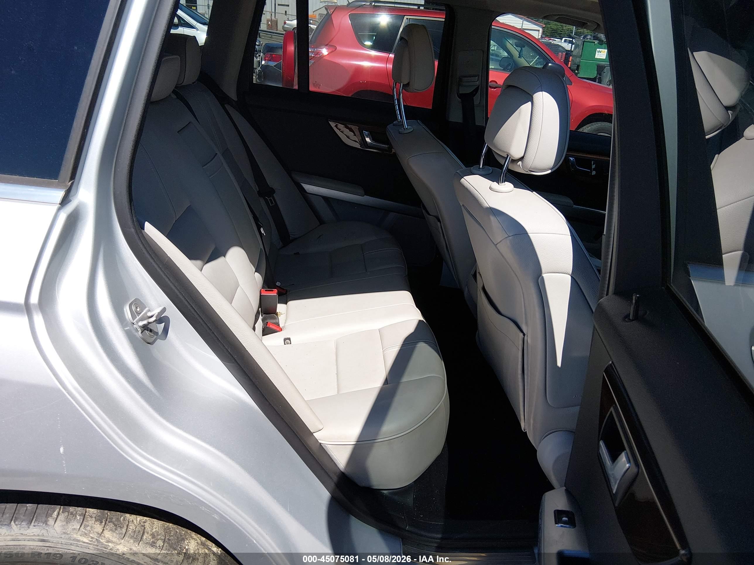 MERCEDES-BENZ GLK image 8