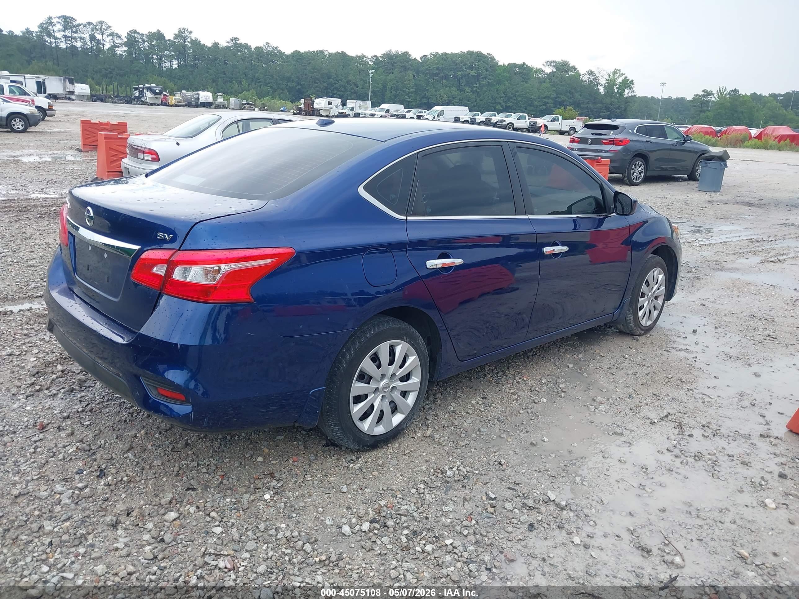 NISSAN SENTRA image 4
