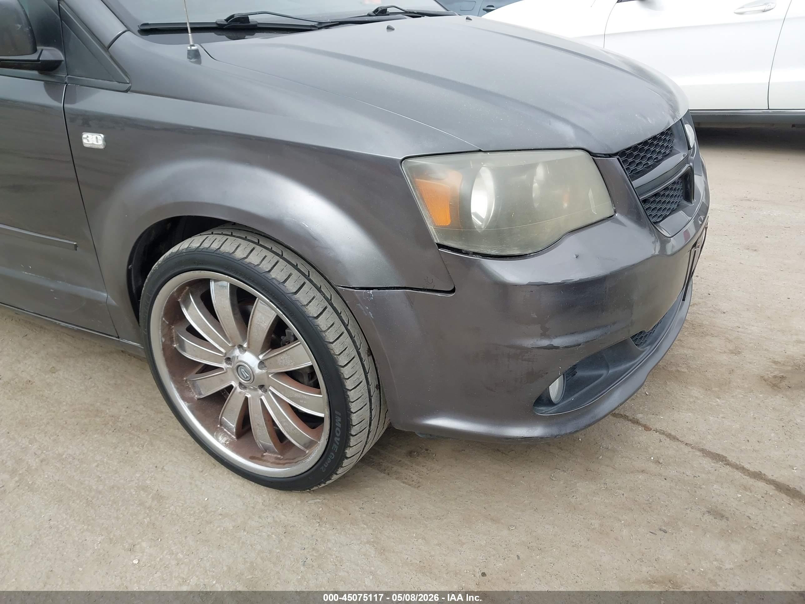 DODGE GRAND image 6