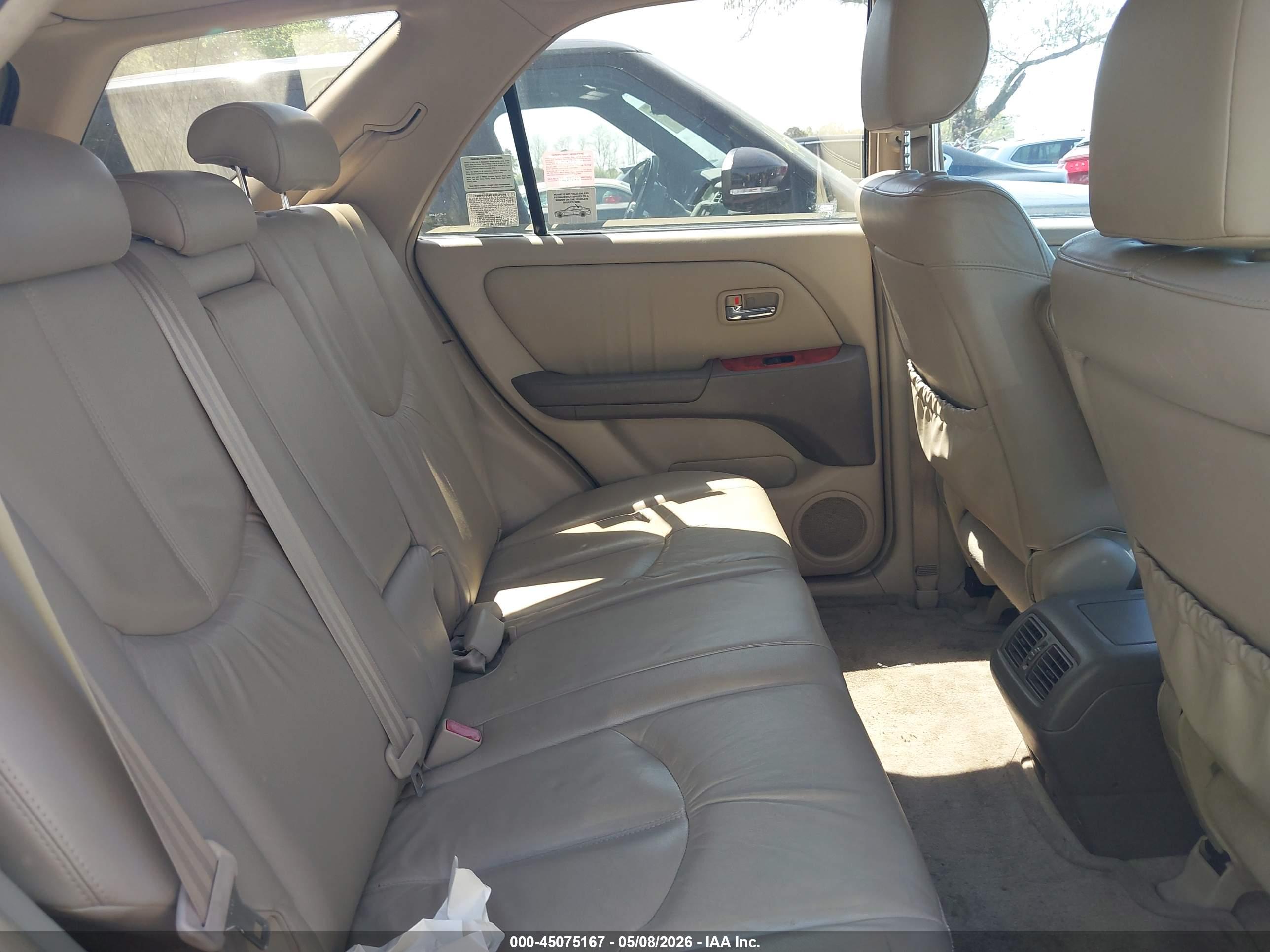 LEXUS RX image 8