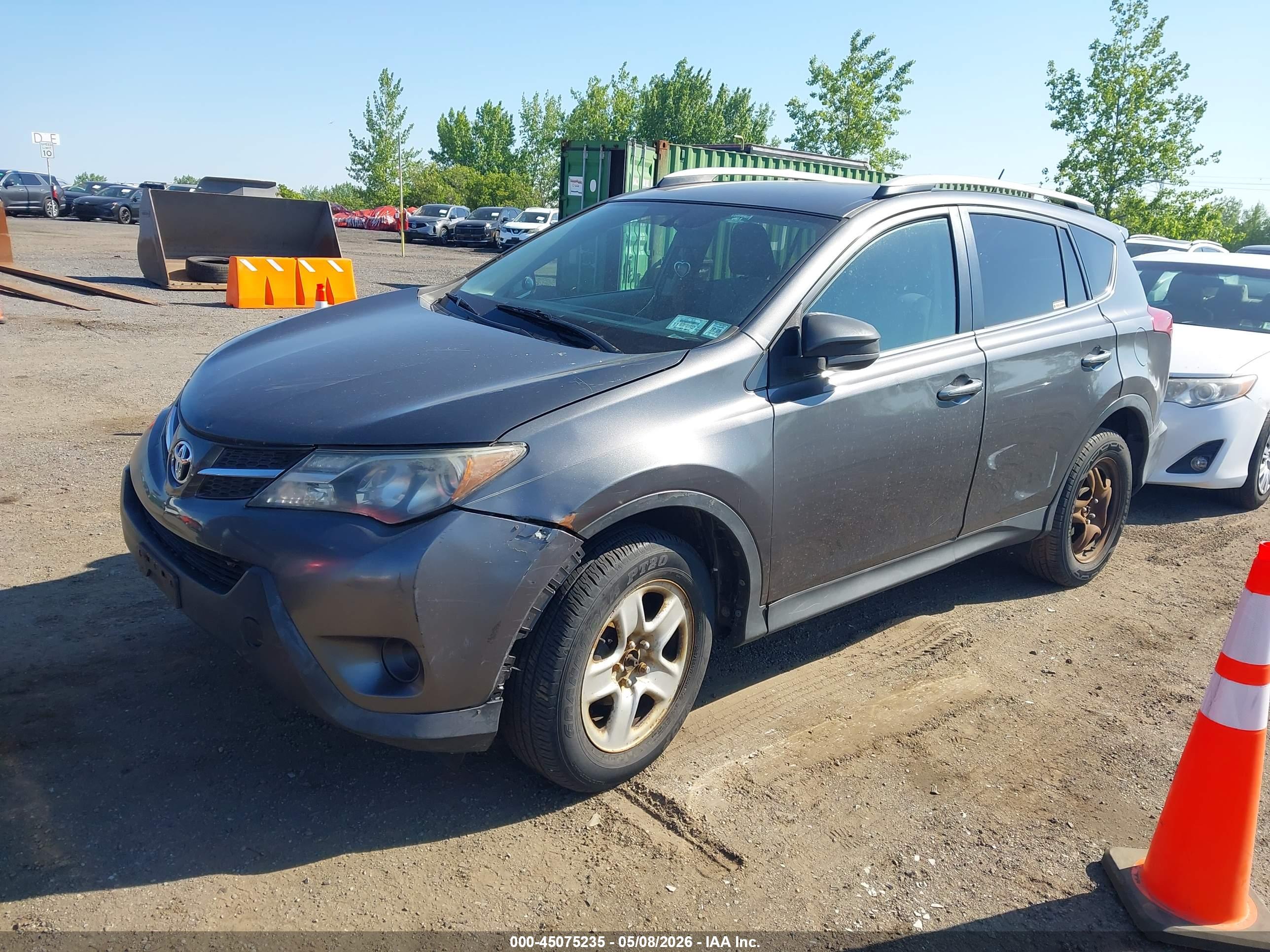 TOYOTA RAV4 image 6