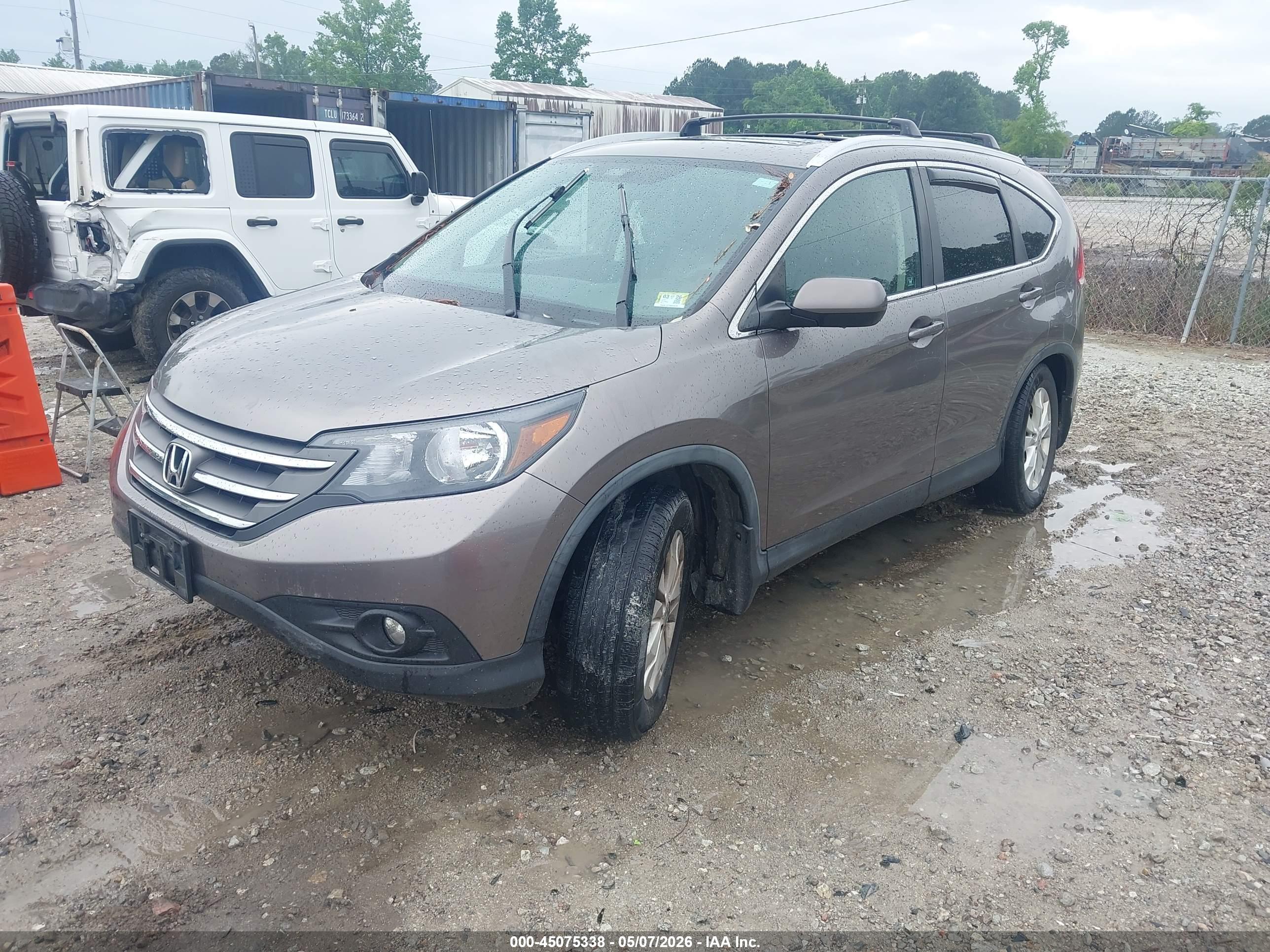 HONDA CR-V image 2