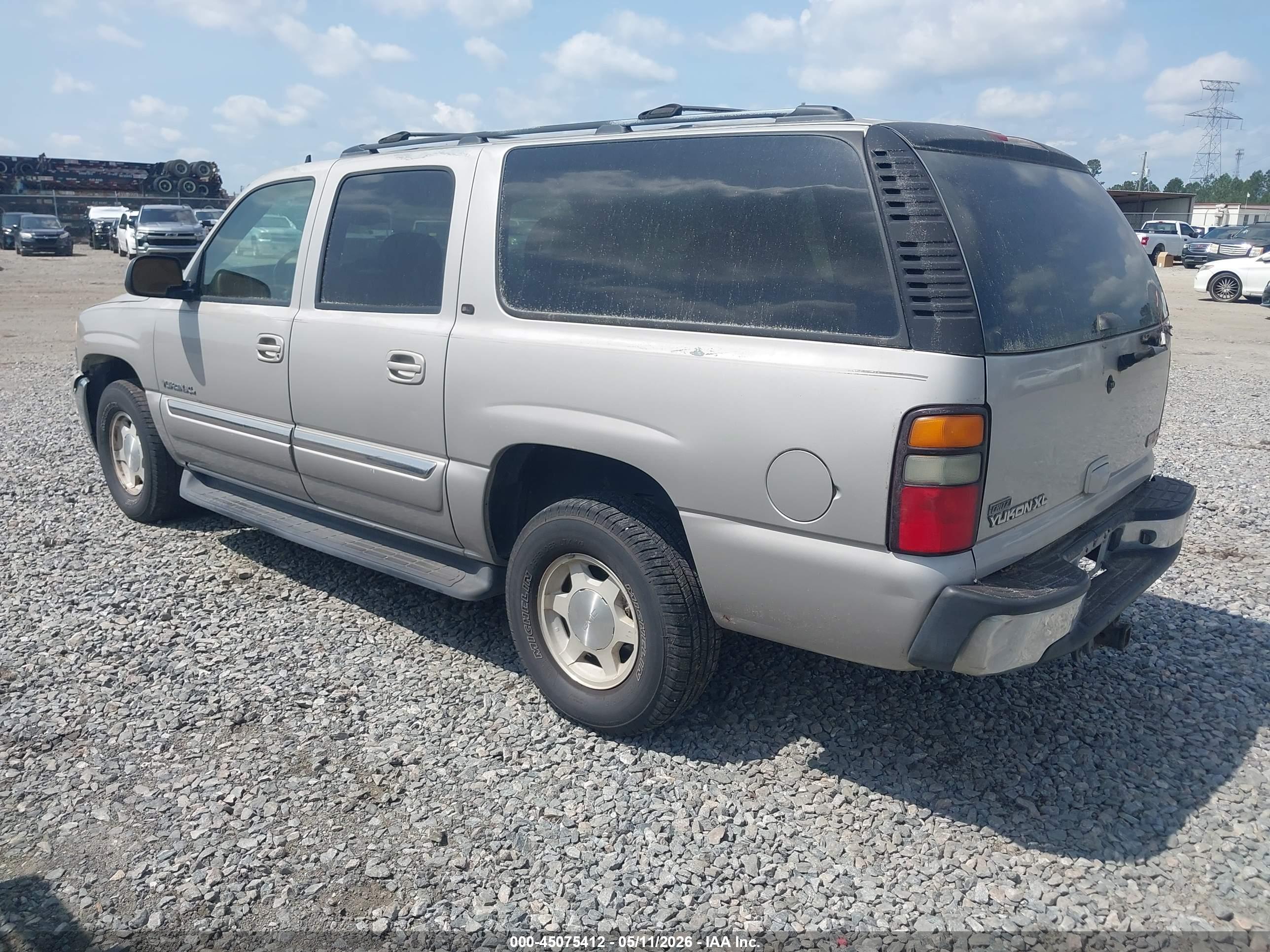 GMC YUKON image 3