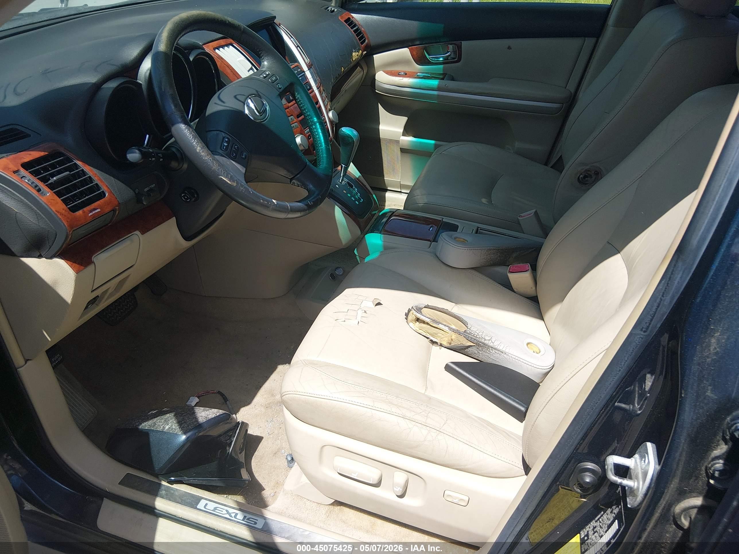 LEXUS RX image 6