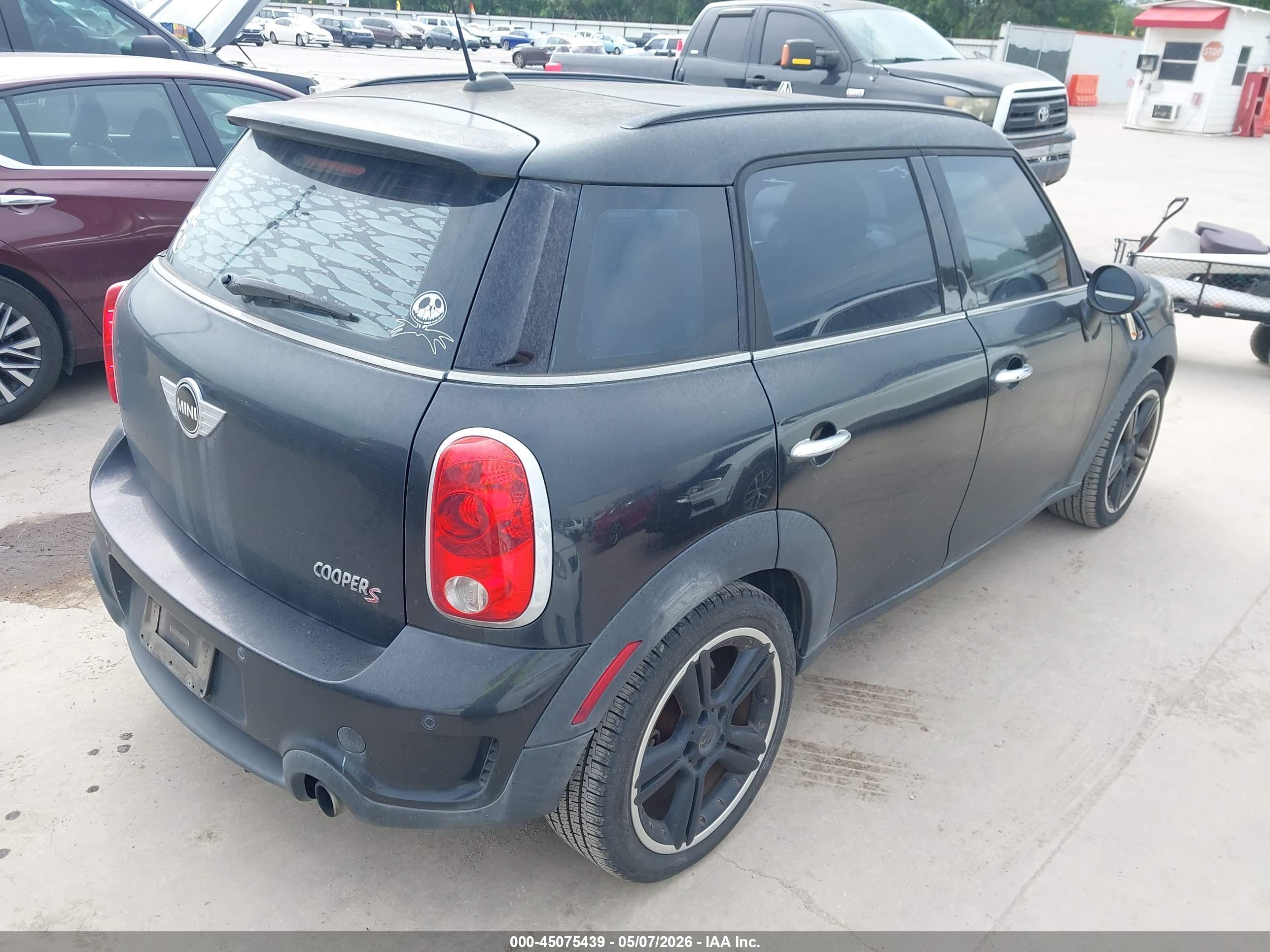 MINI COOPER image 4