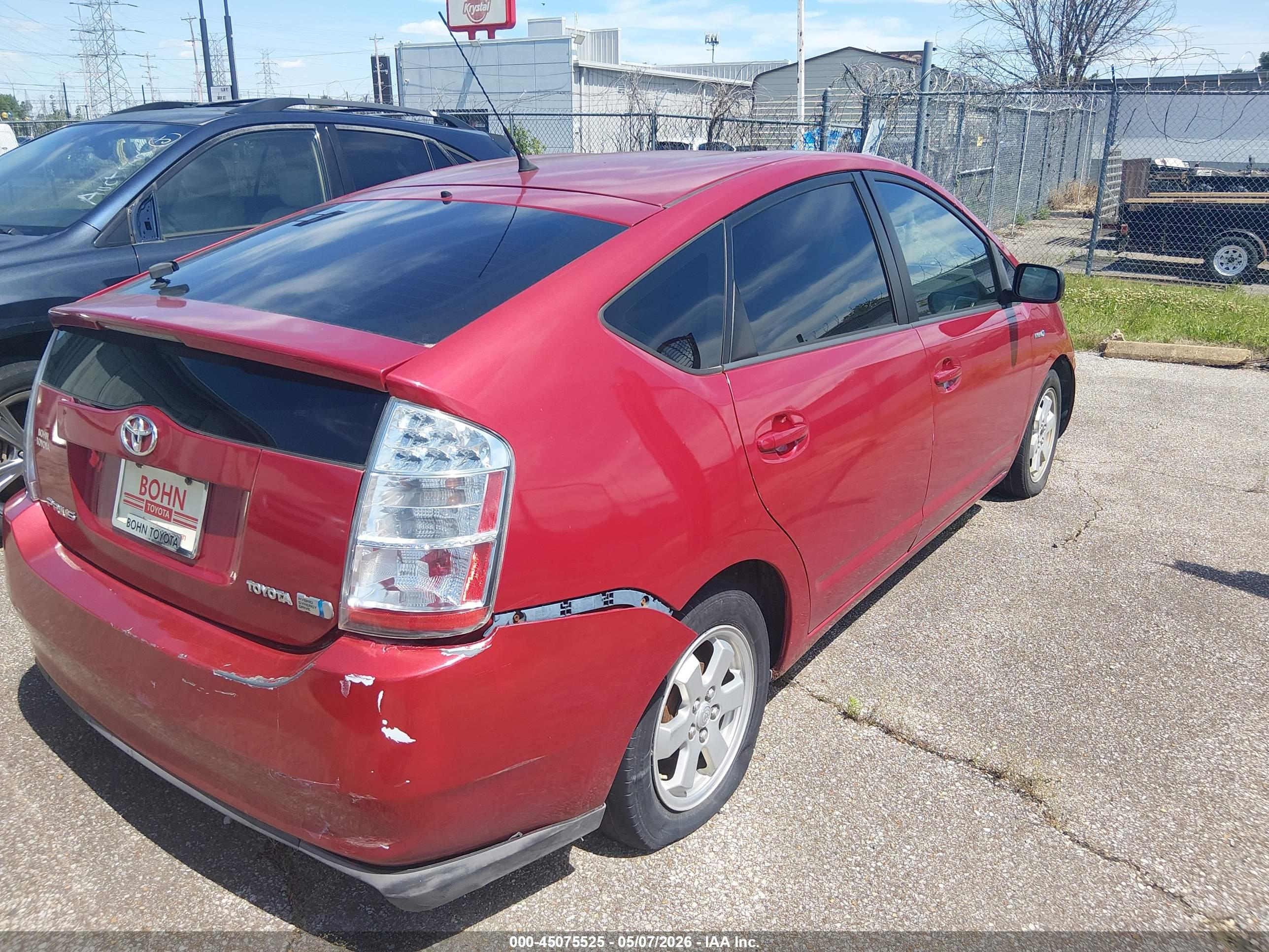 TOYOTA PRIUS image 4