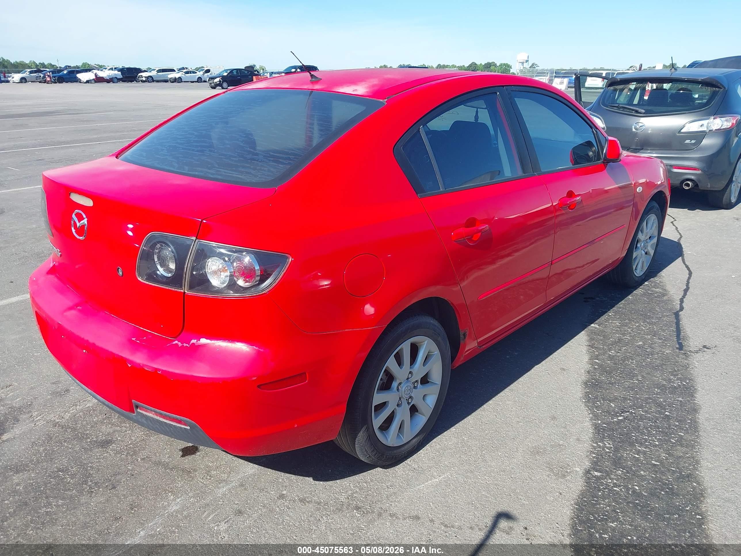 MAZDA MAZDA3 image 4
