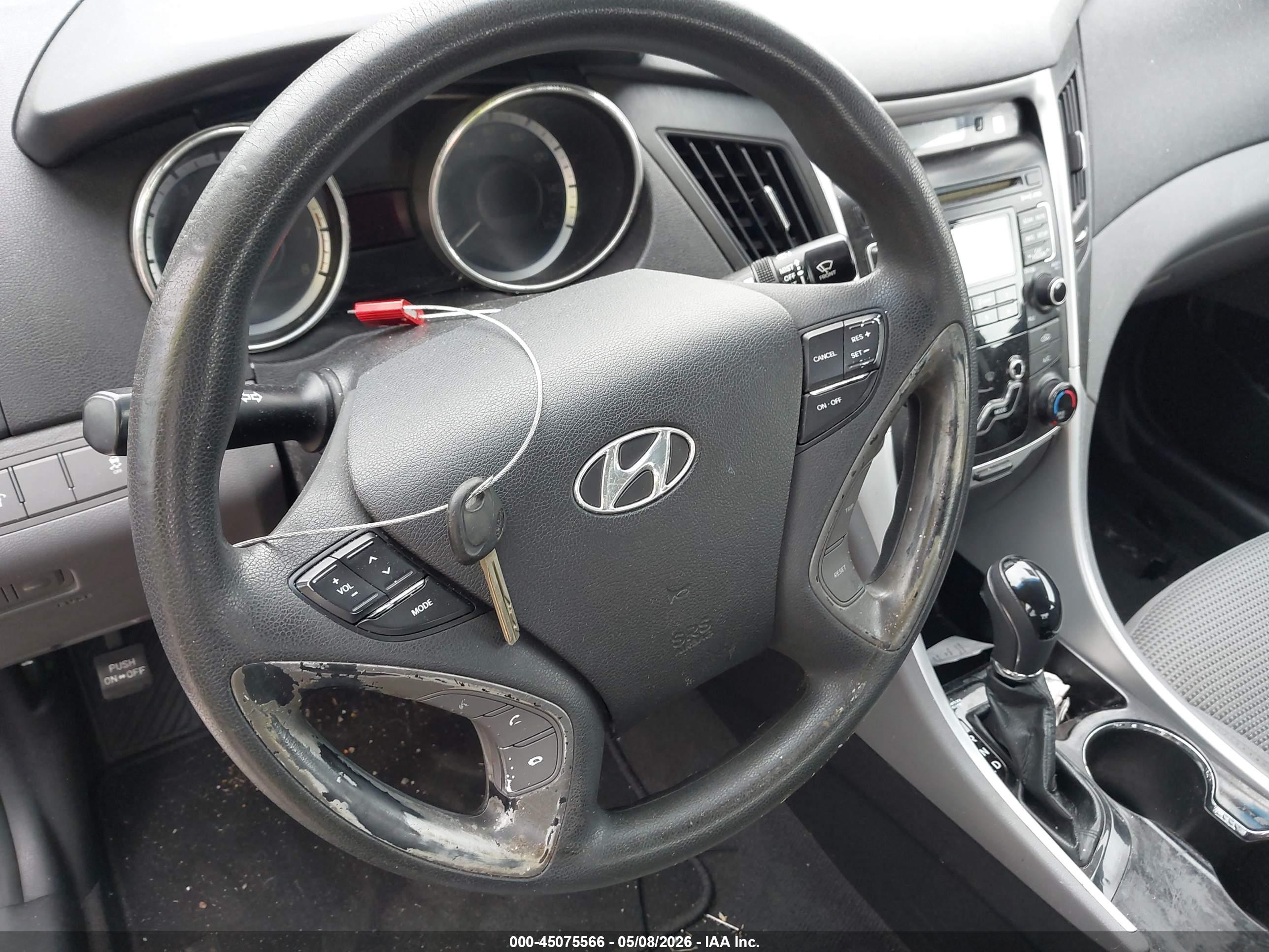 HYUNDAI SONATA image 11