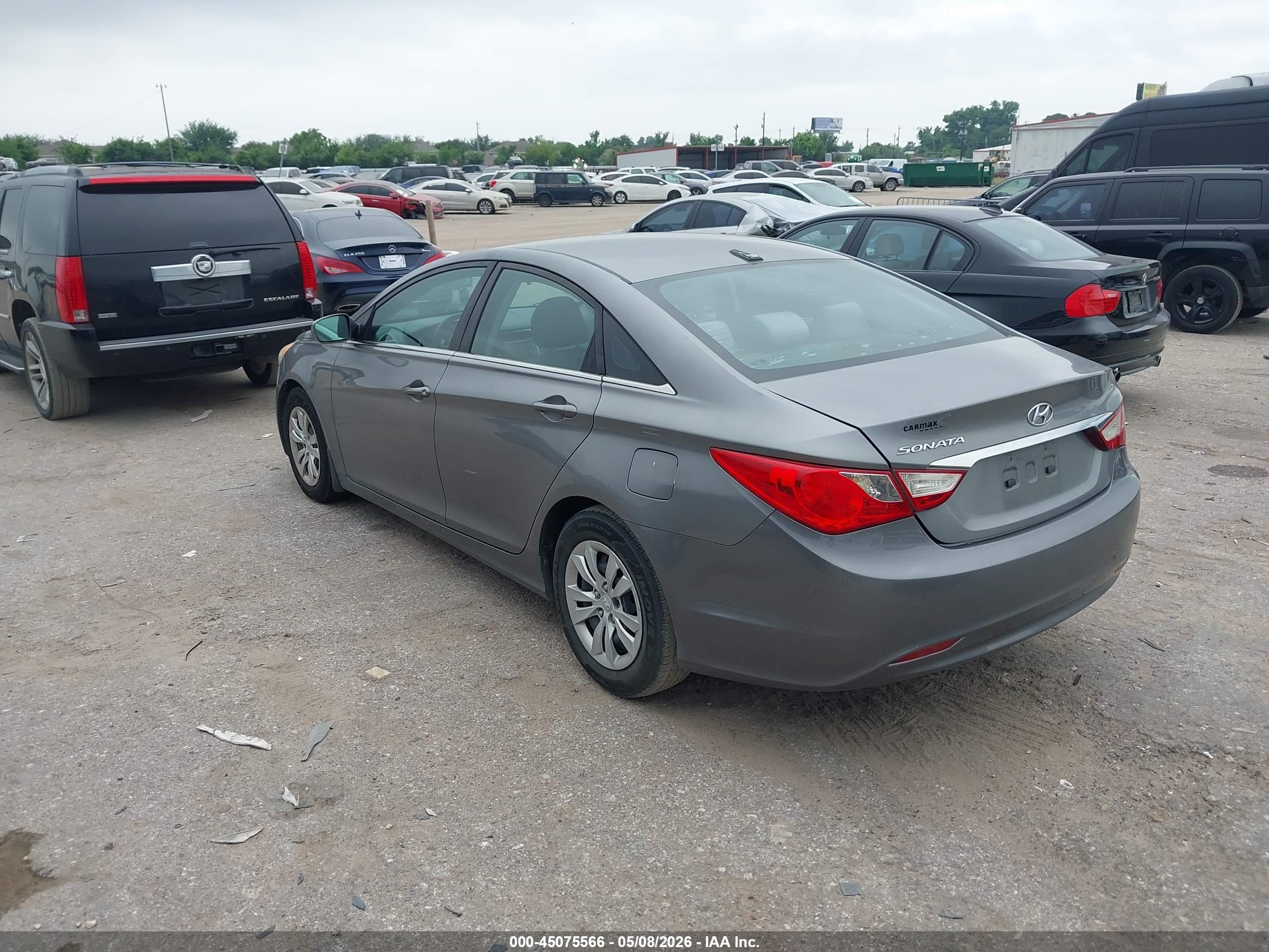 HYUNDAI SONATA image 3
