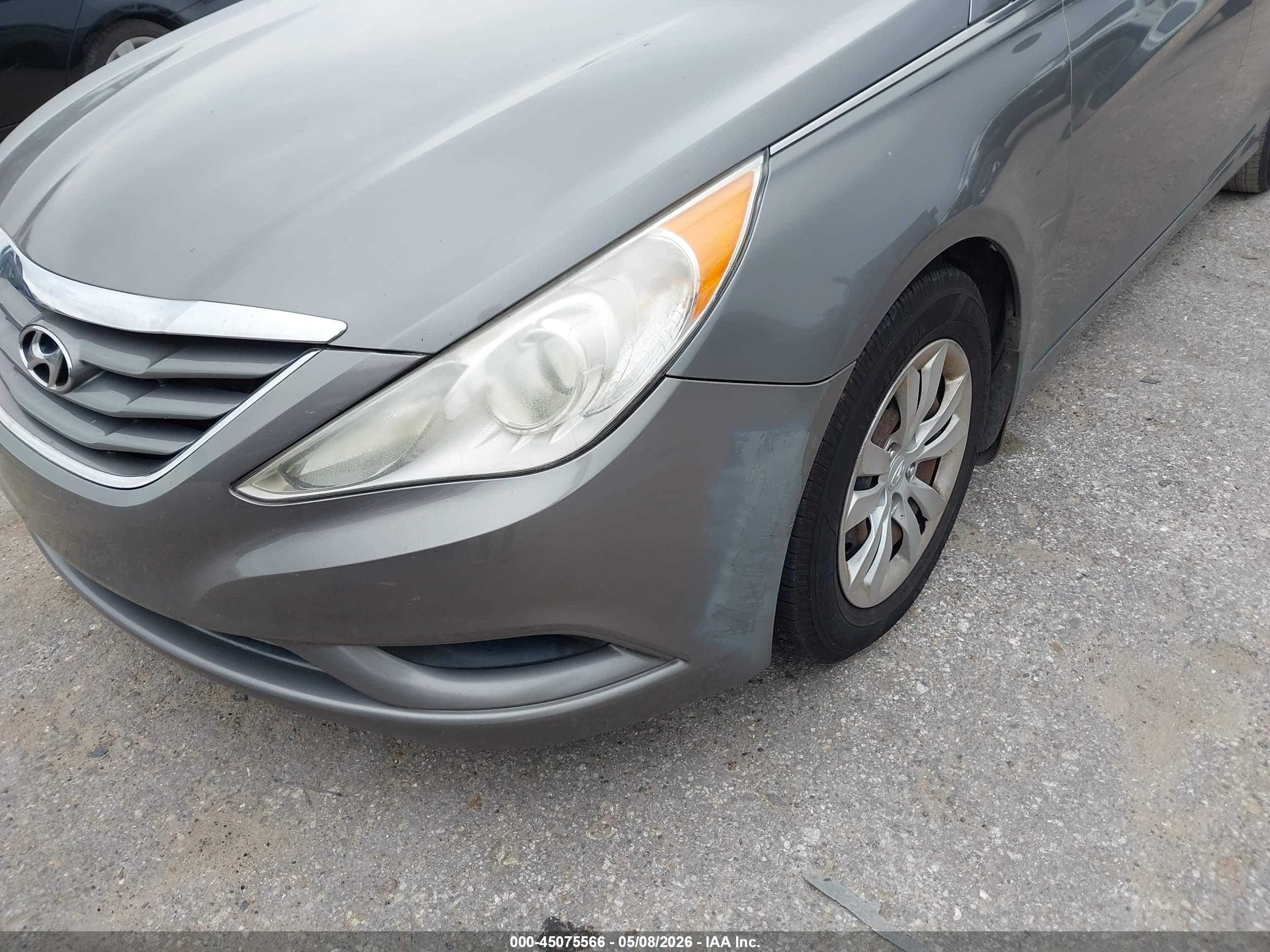 HYUNDAI SONATA image 6