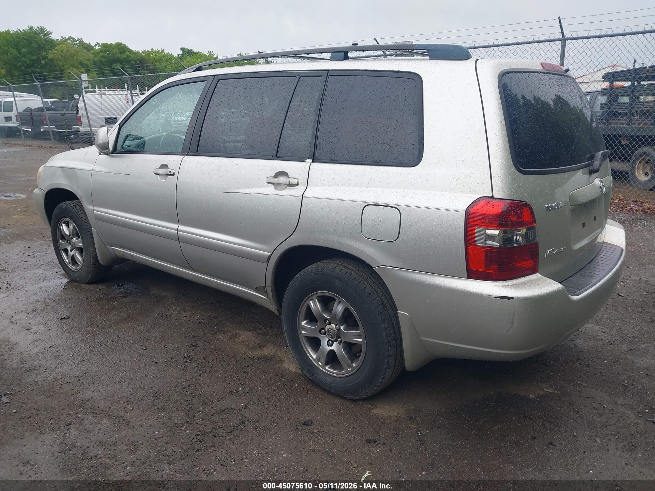 TOYOTA HIGHLANDER image 3