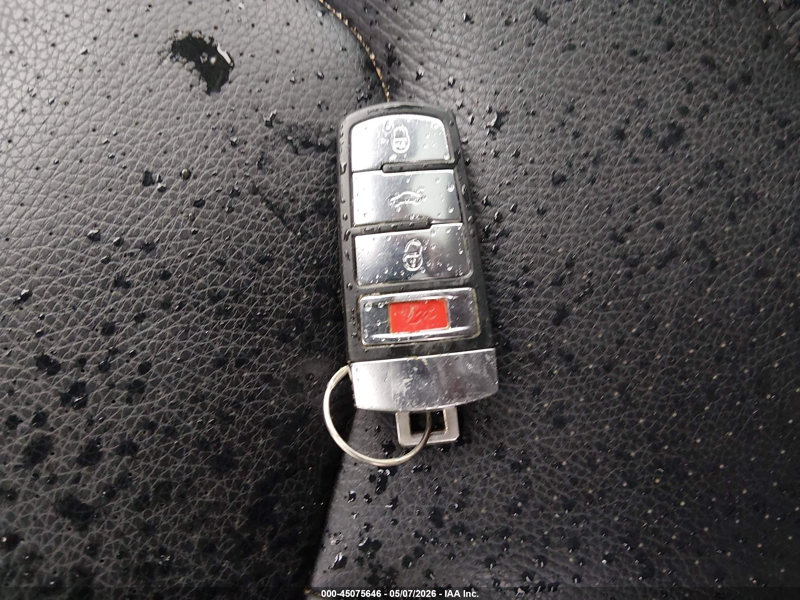VOLKSWAGEN PASSAT image 11