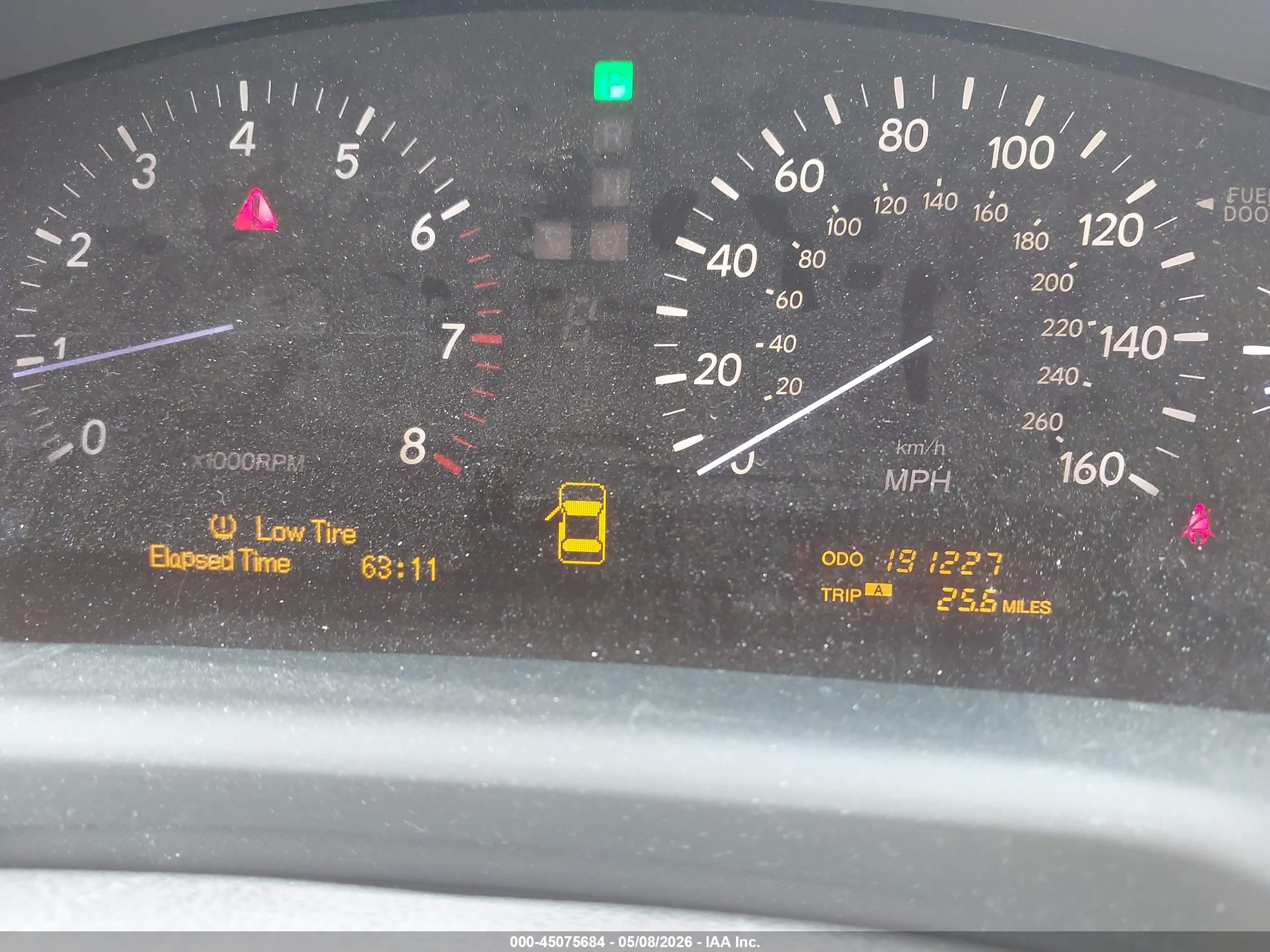 LEXUS LS image 7