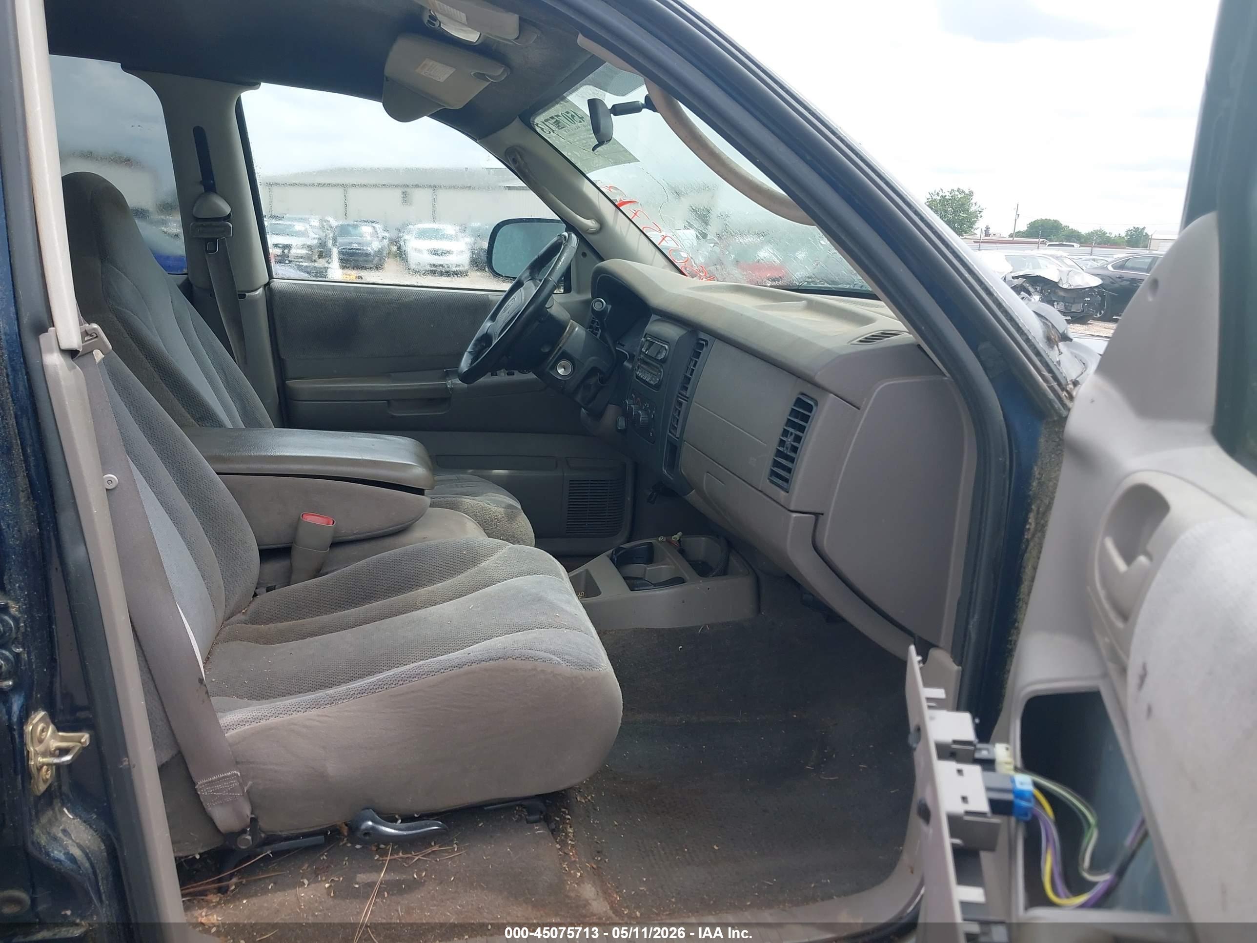 DODGE DAKOTA image 5