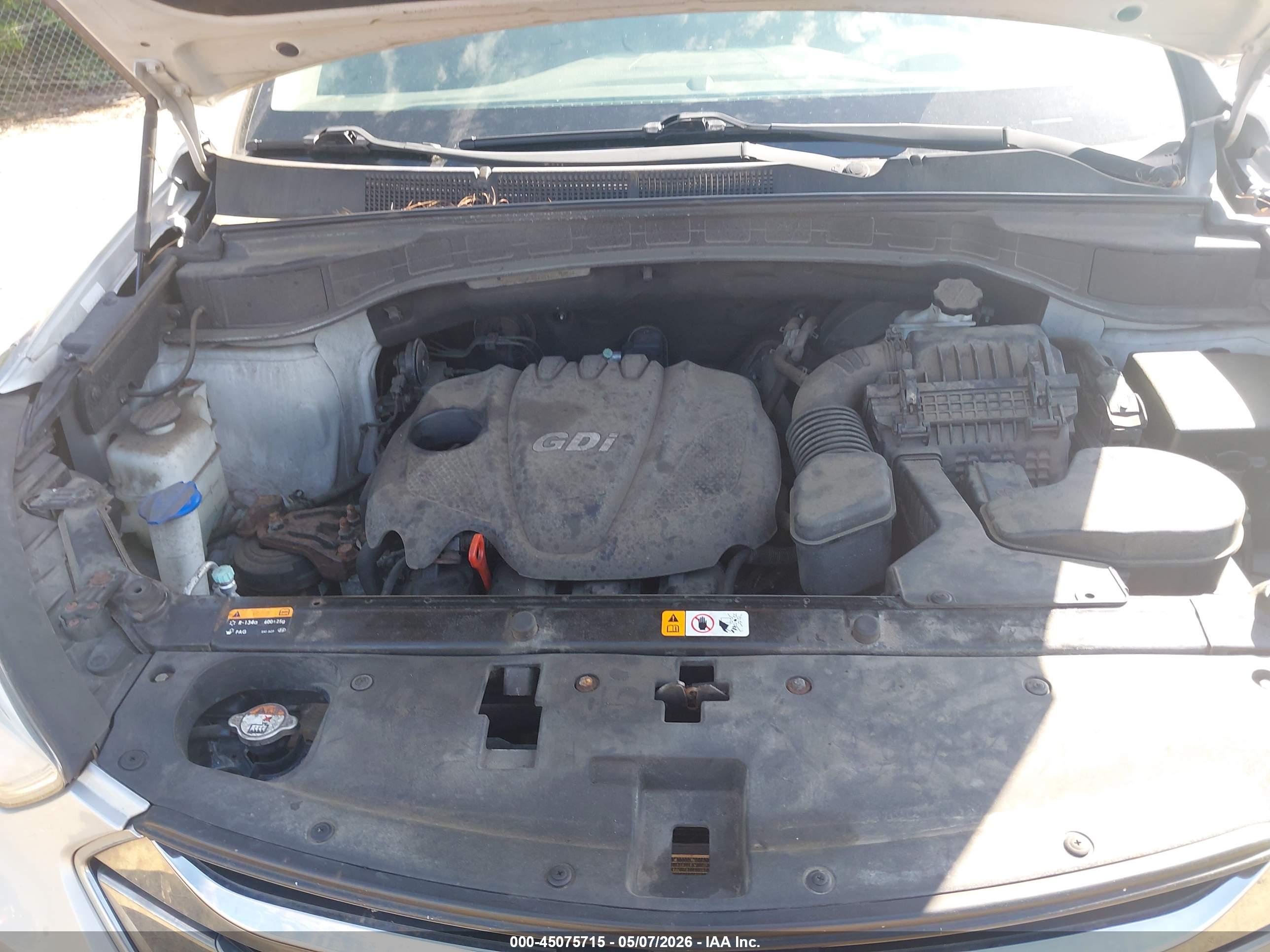 HYUNDAI SANTA image 10