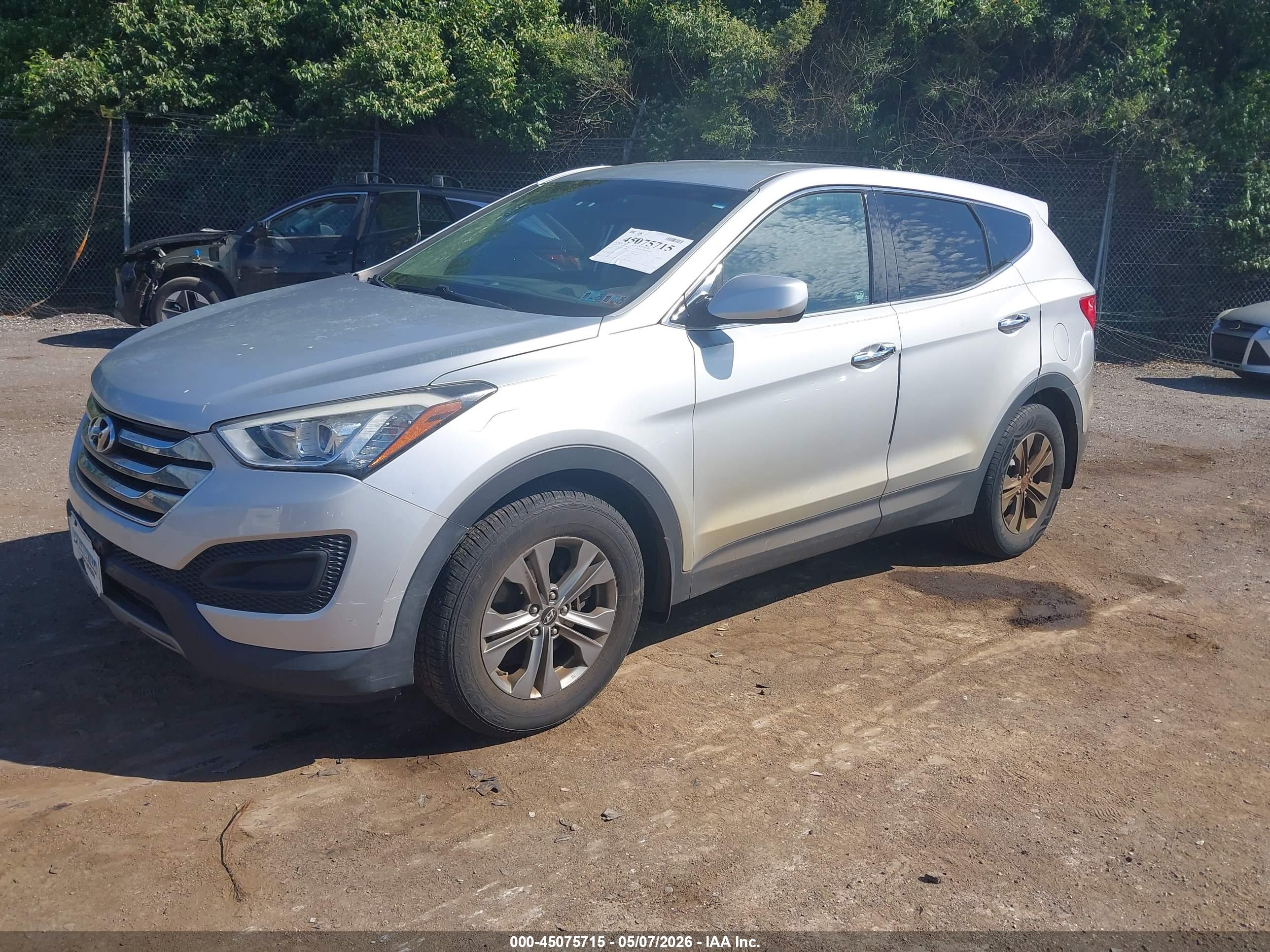 HYUNDAI SANTA image 2