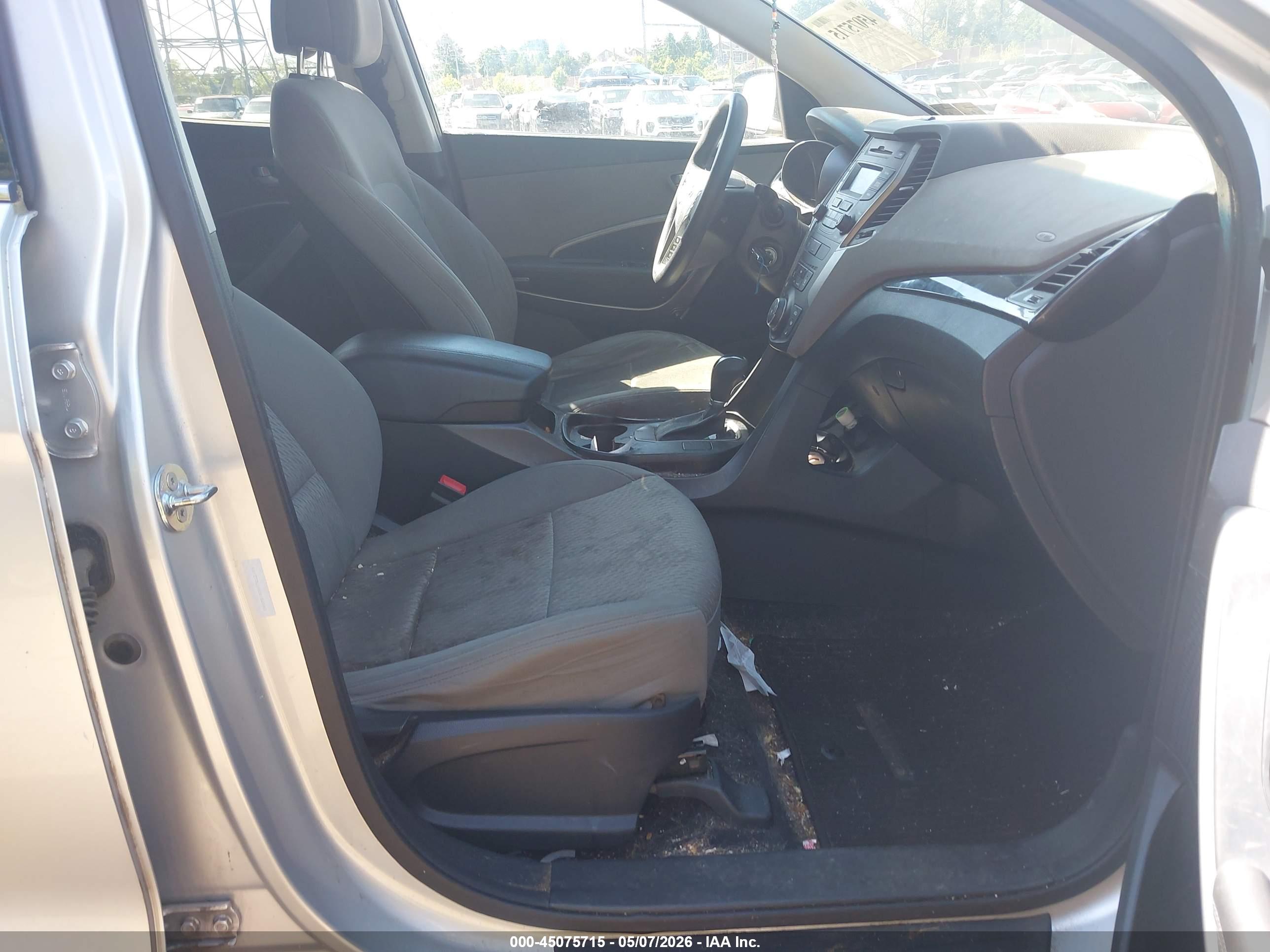 HYUNDAI SANTA image 5