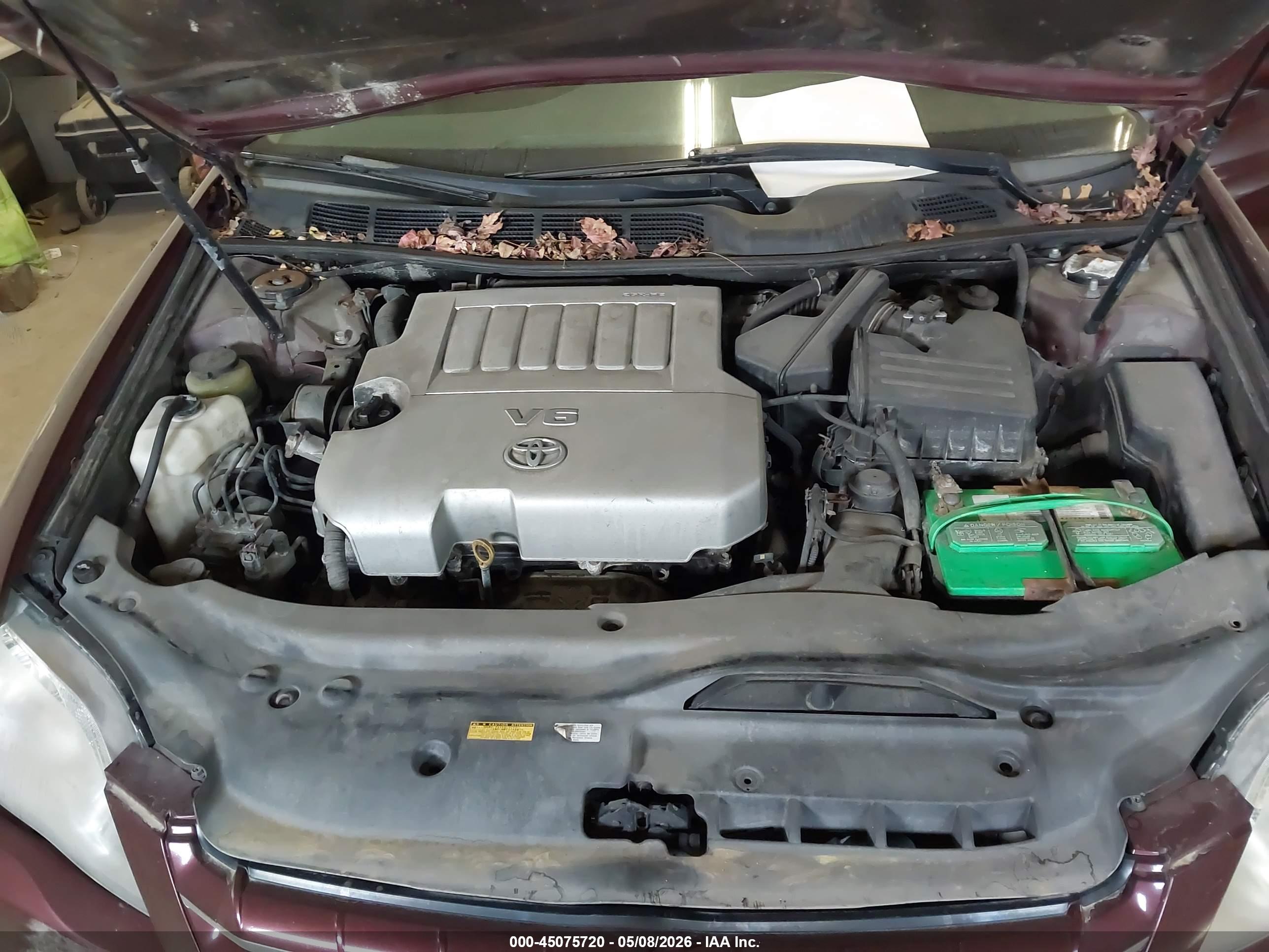 TOYOTA AVALON image 10