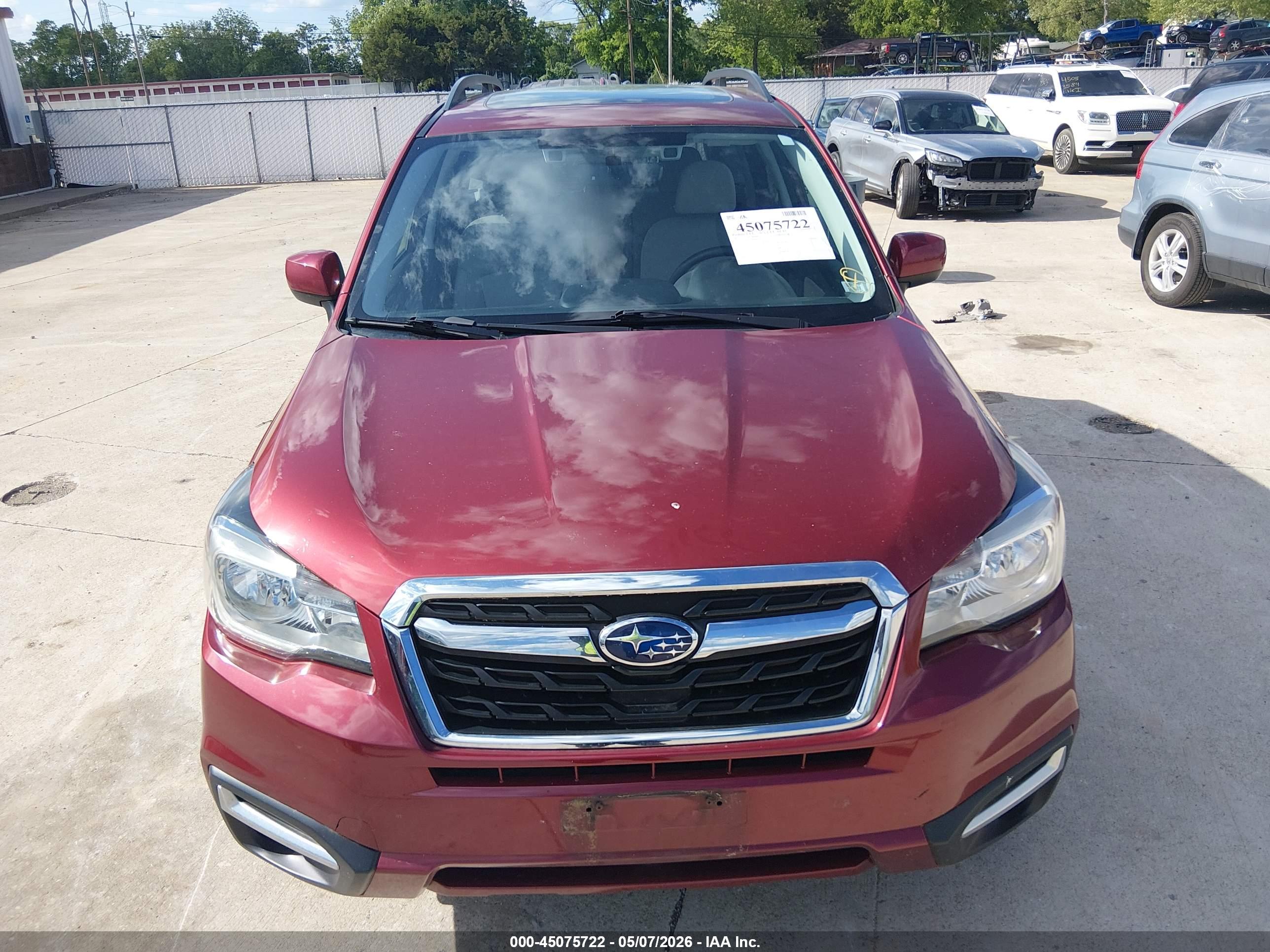 SUBARU FORESTER image 6