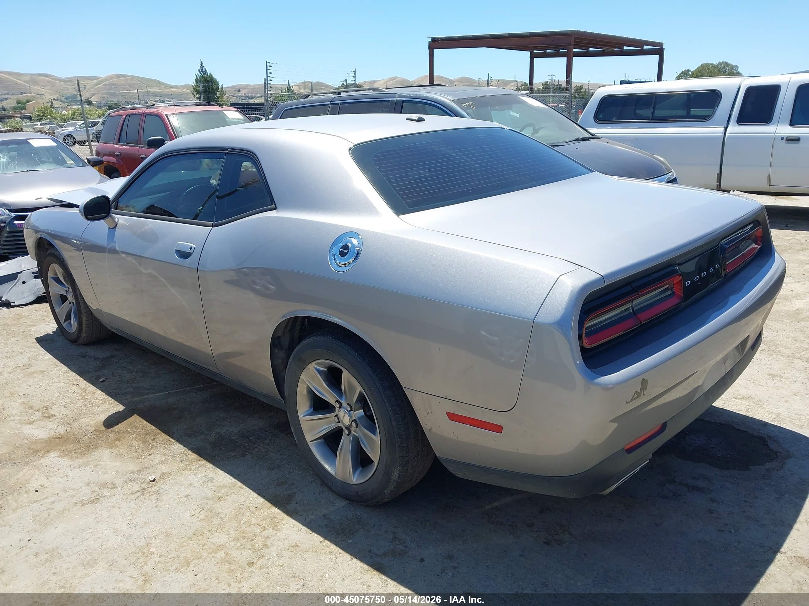 DODGE CHALLENGER image 3