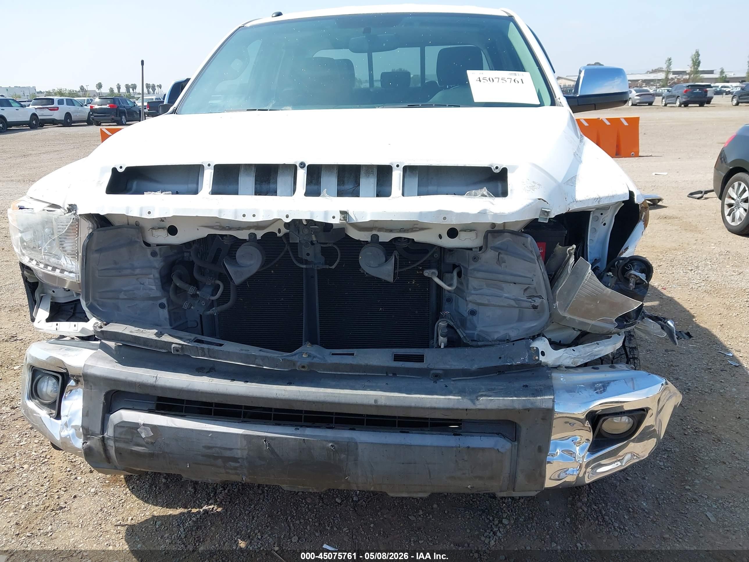 TOYOTA TUNDRA image 6
