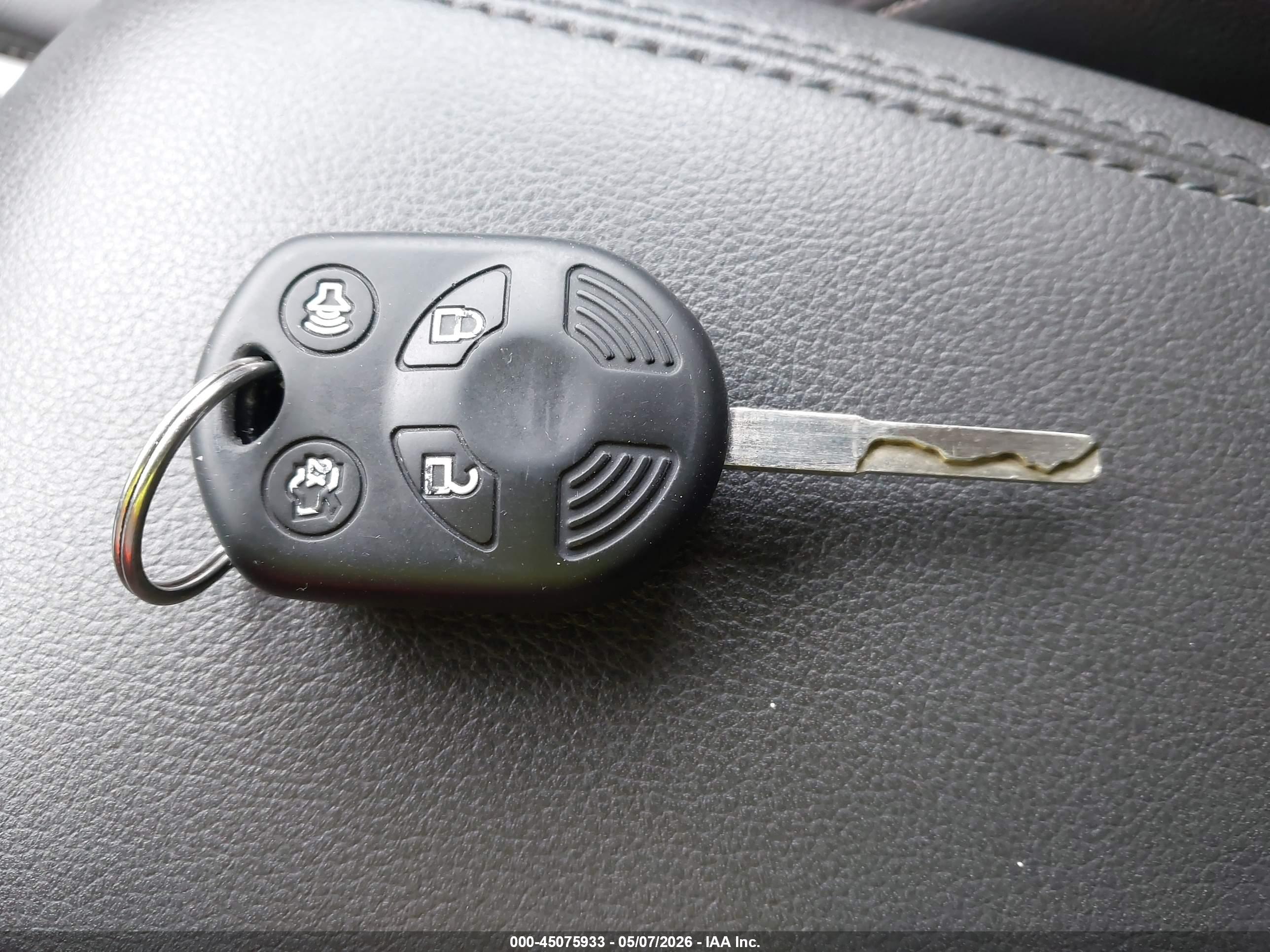 FORD ESCAPE image 11